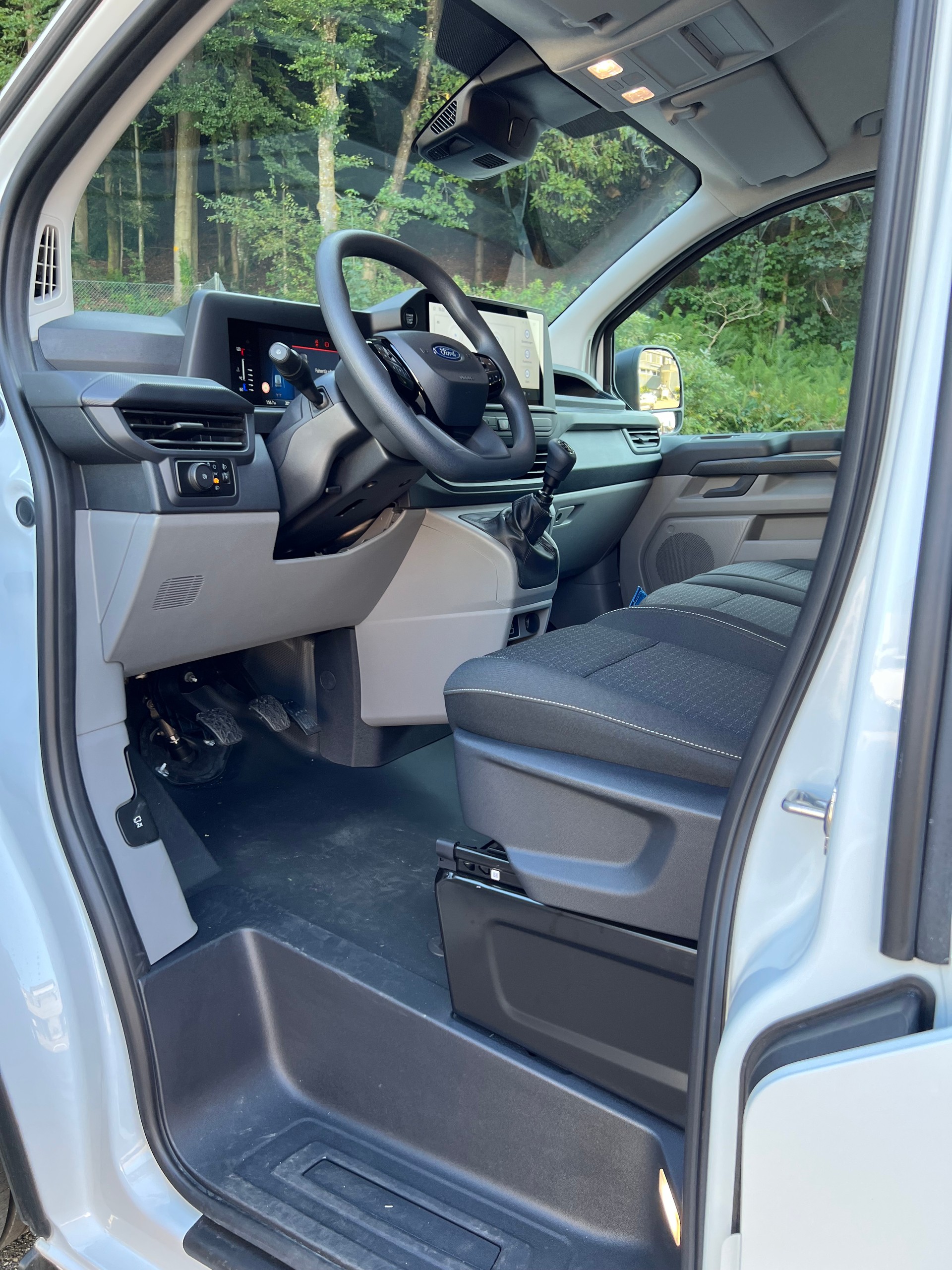 FORD Transit Custom Van 300 L1H1 Trend-image-9