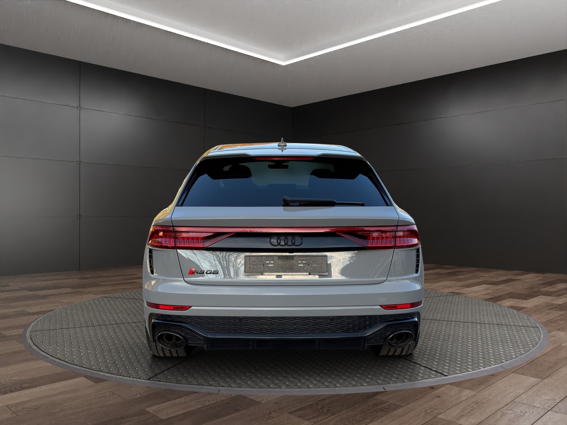 AUDI RSQ8 quattro tiptronic-showroom-element-2