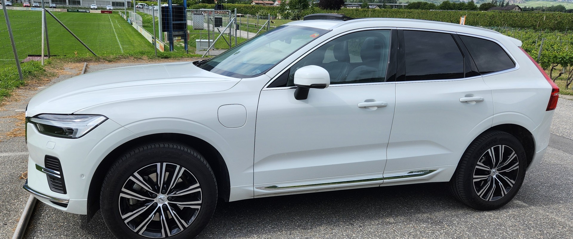 VOLVO XC60 T6 eAWD Inscription modèle 2022,rechargeable, crochet de remorque-image-9