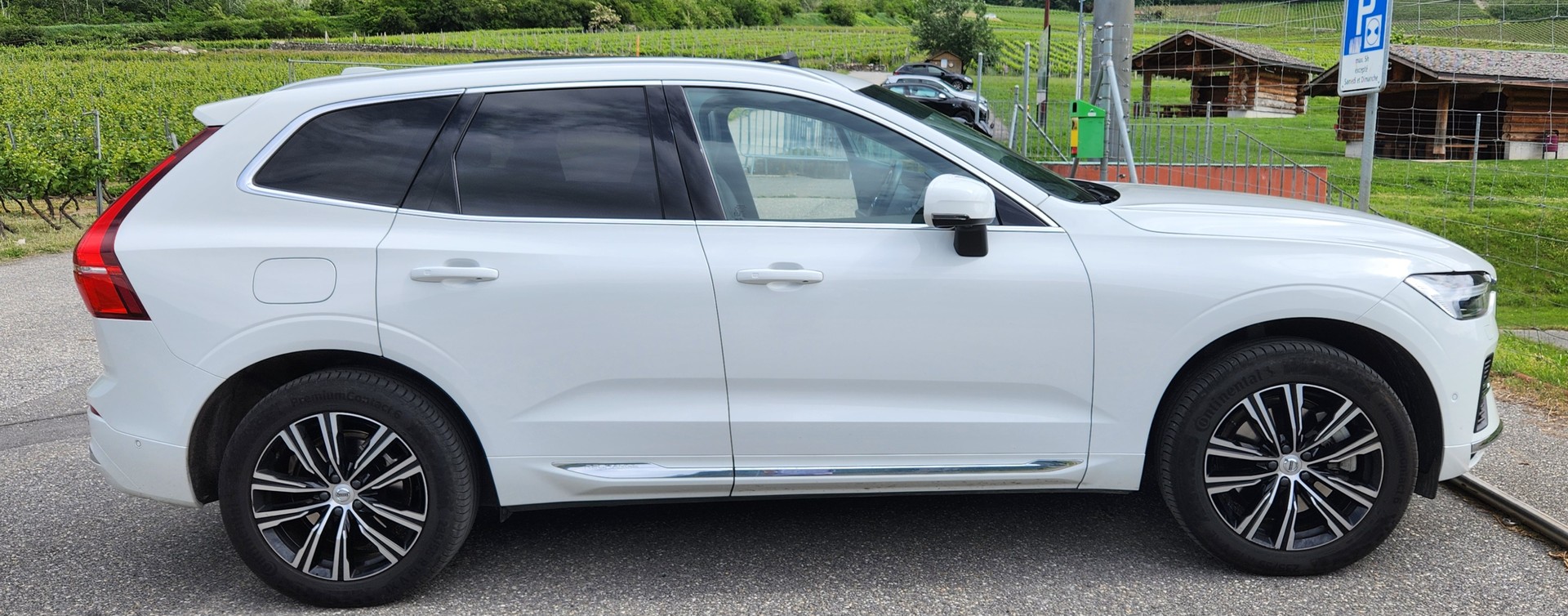 VOLVO XC60 T6 eAWD Inscription modèle 2022,rechargeable, crochet de remorque-image-8