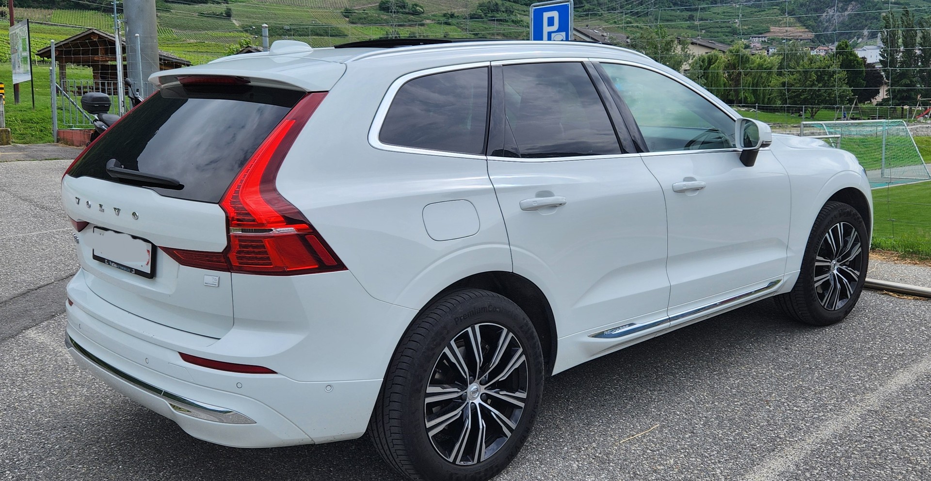 VOLVO XC60 T6 eAWD Inscription modèle 2022,rechargeable, crochet de remorque-image-11