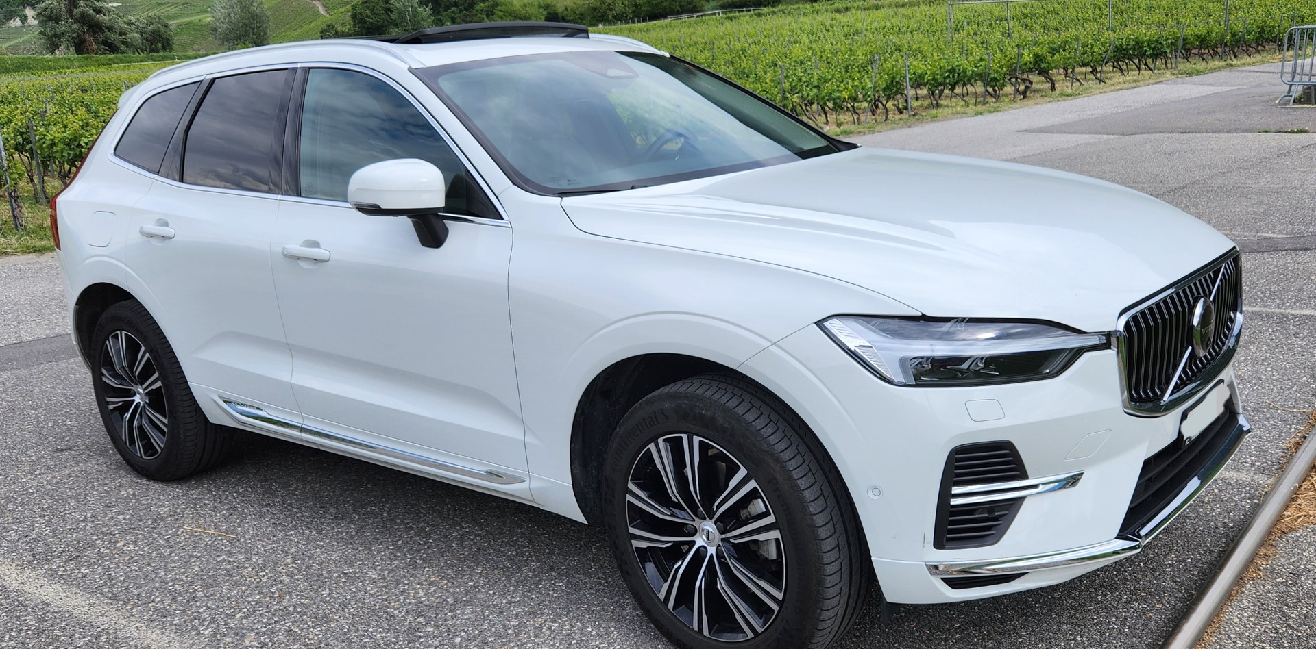 VOLVO XC60 T6 eAWD Inscription modèle 2022,rechargeable, crochet de remorque-image-13
