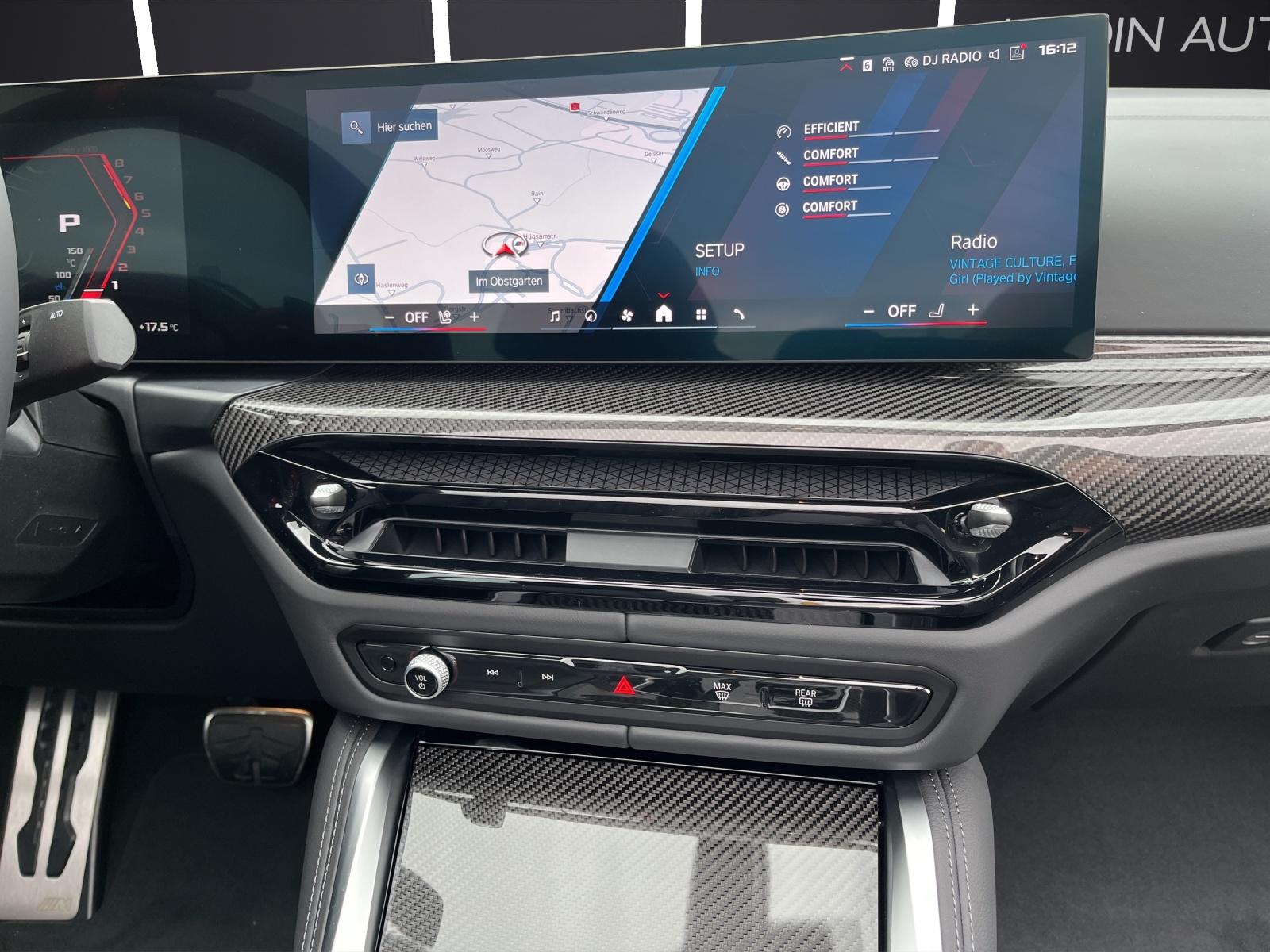 BMW M4 Competition xDrive Cabrio-image-12