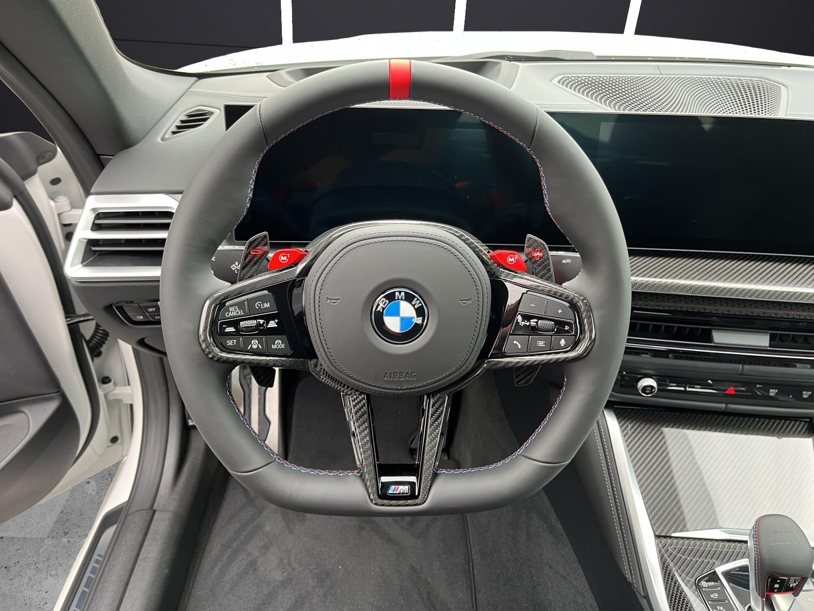 BMW M4 Competition xDrive Cabrio-image-5