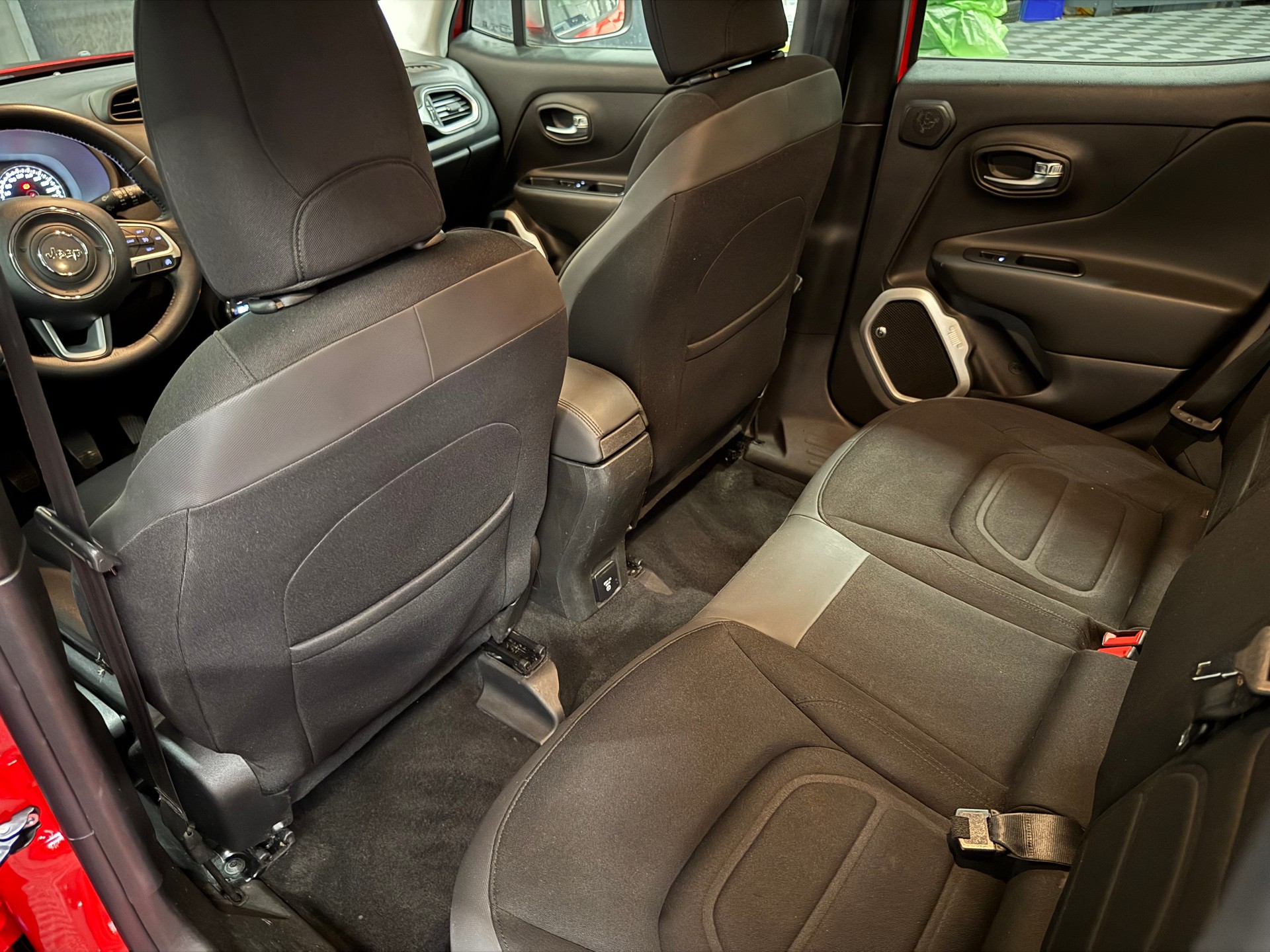 JEEP Renegade 1.6 CRD Limited-image-12
