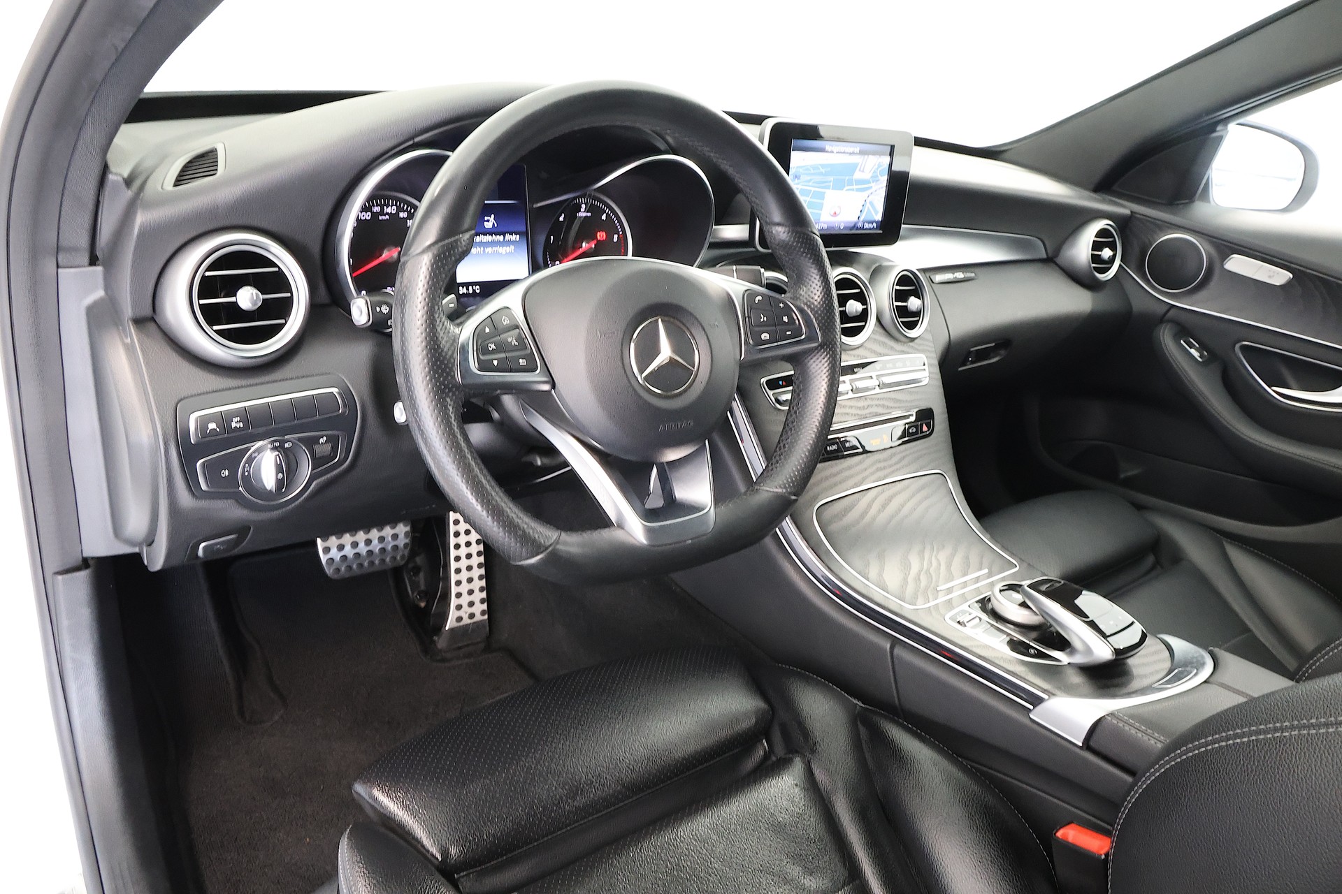 MERCEDES-BENZ C 250 BlueTEC AMG Line 4Matic 9G-Tronic-image-7