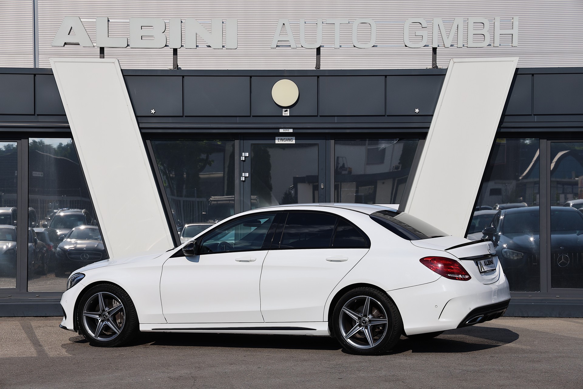 MERCEDES-BENZ C 250 BlueTEC AMG Line 4Matic 9G-Tronic-image-2