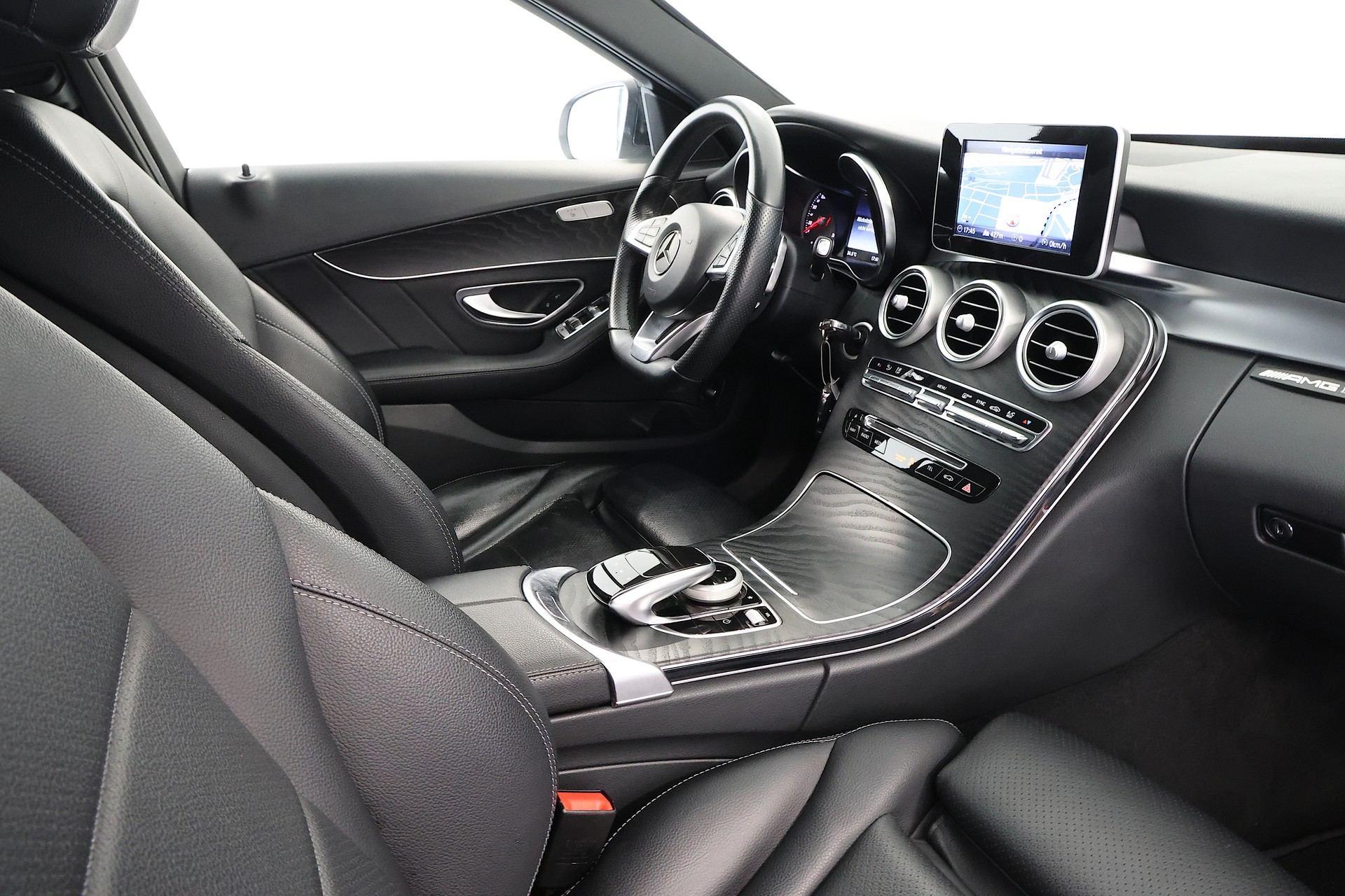 MERCEDES-BENZ C 250 BlueTEC AMG Line 4Matic 9G-Tronic-image-13