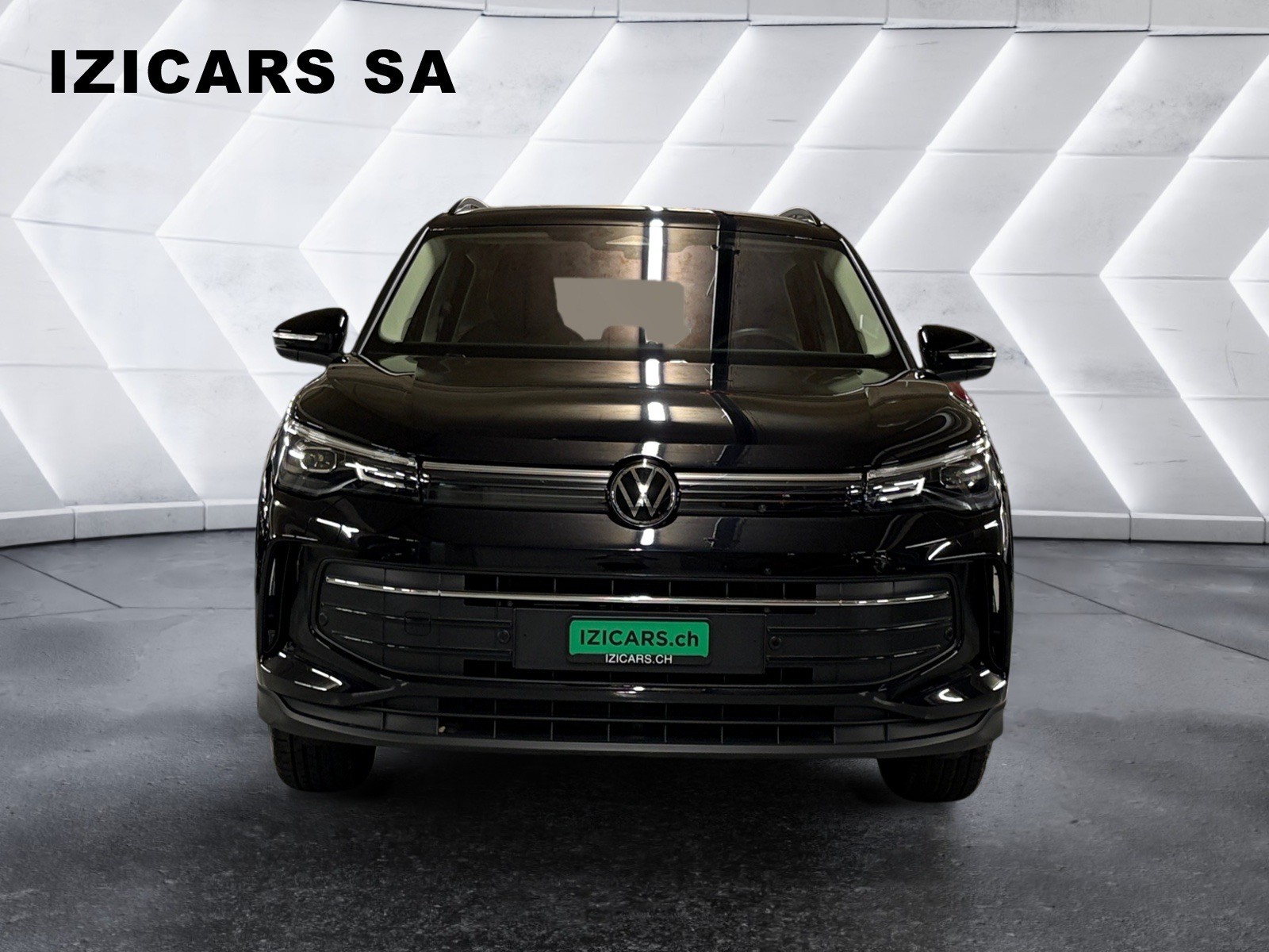 VW Tiguan 2.0 TDI Life DSG/Garantie 5 ans ou 100'000 kms /caméra de recul / Attelage / Pack Hiver Premium / 8 roues-image-2
