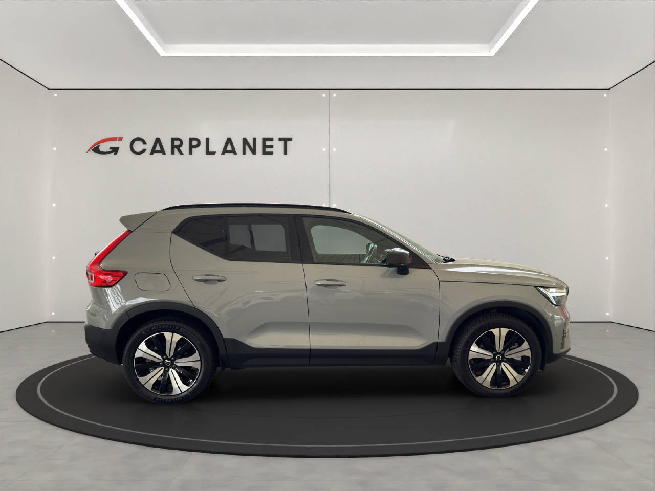 VOLVO XC40 1.5 T5 PiH Ultimate Dark-image-6