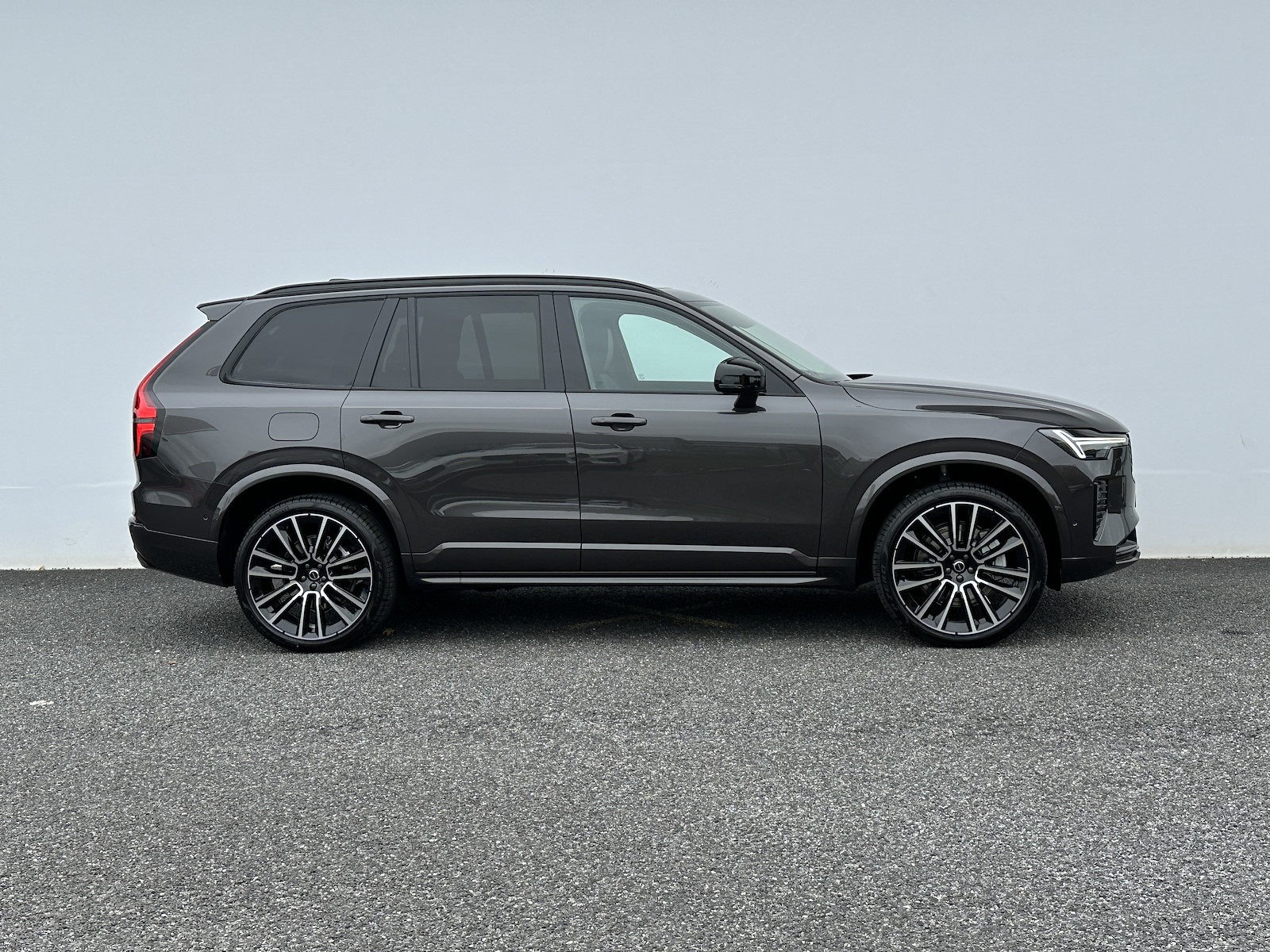 VOLVO XC90 2.0 T8 TE Ultra Dark eAWD-image-3