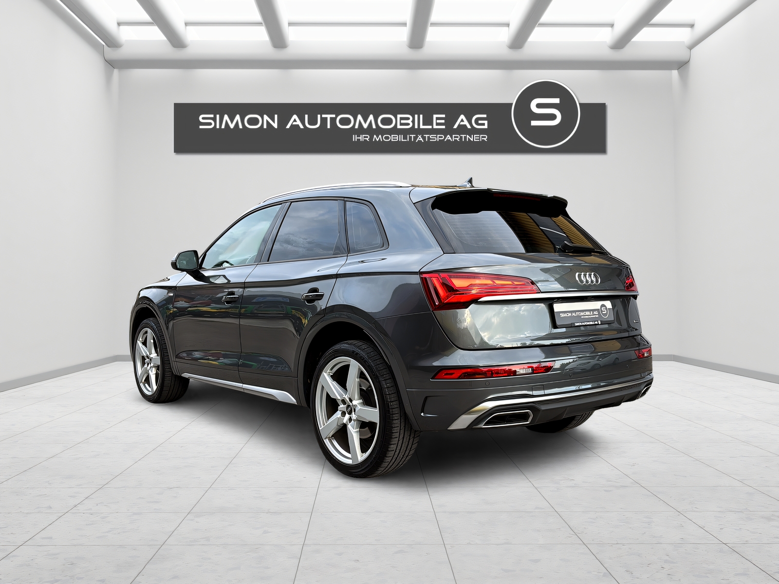 AUDI Q5 2.0 40 TDI S Line quattro S-Tronic-image-6