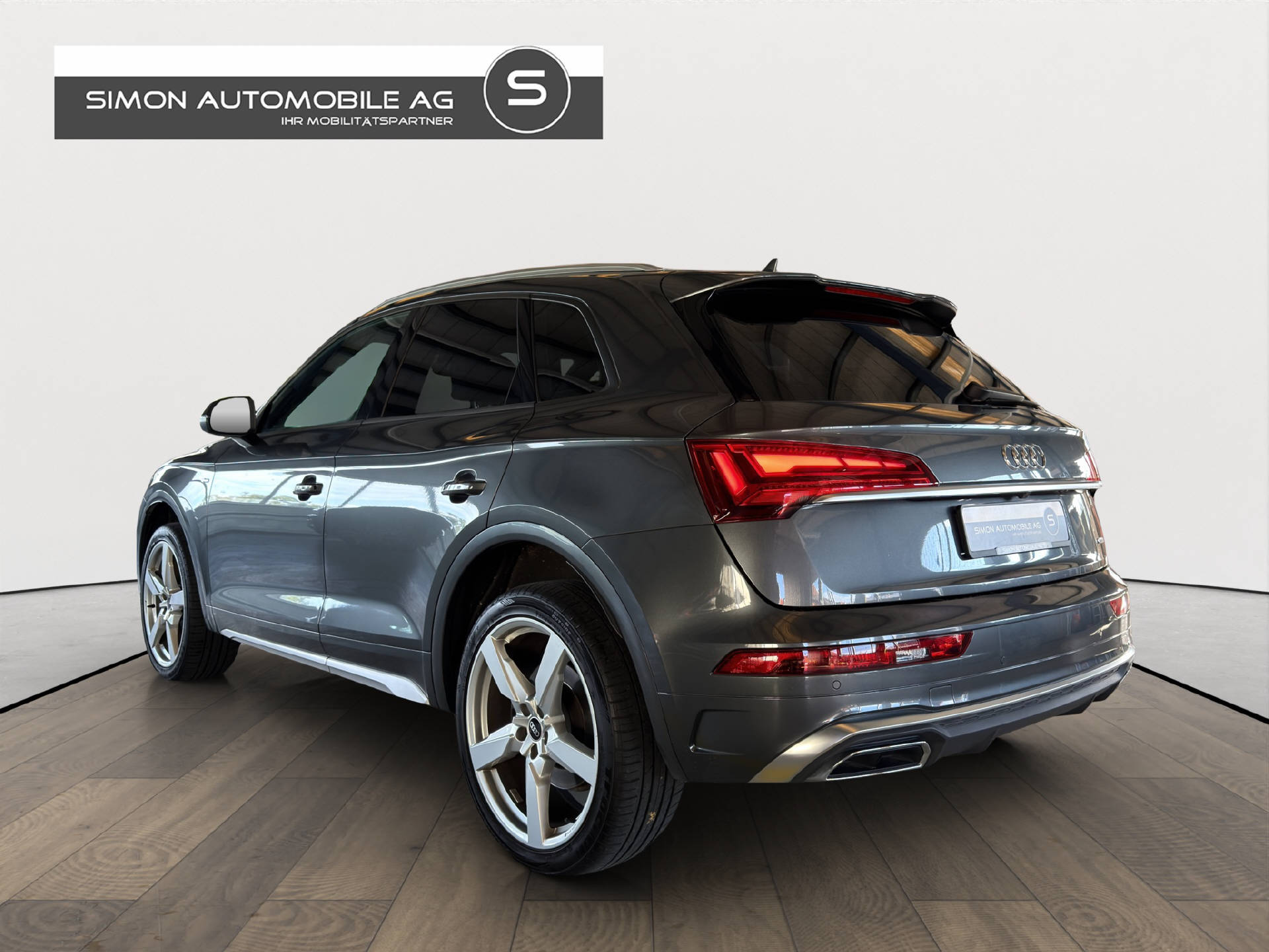 AUDI Q5 2.0 40 TDI S Line quattro S-Tronic-image-3
