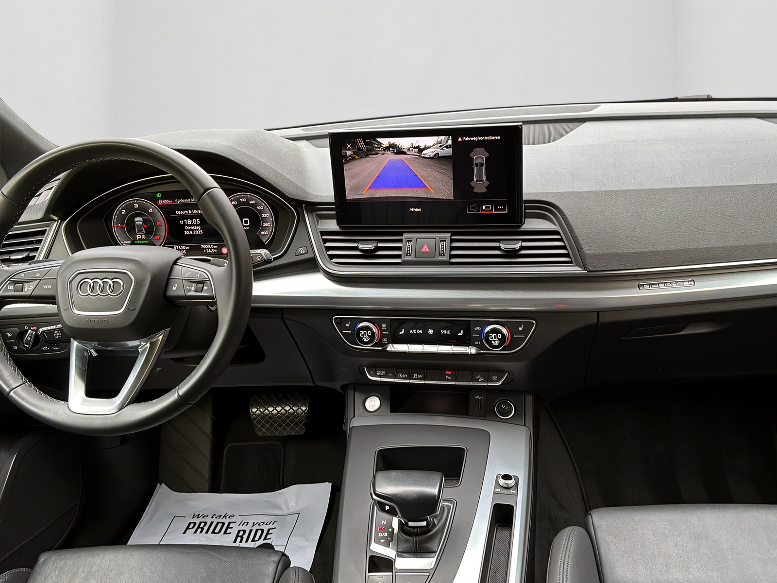 AUDI Q5 2.0 40 TDI S Line quattro S-Tronic-image-11