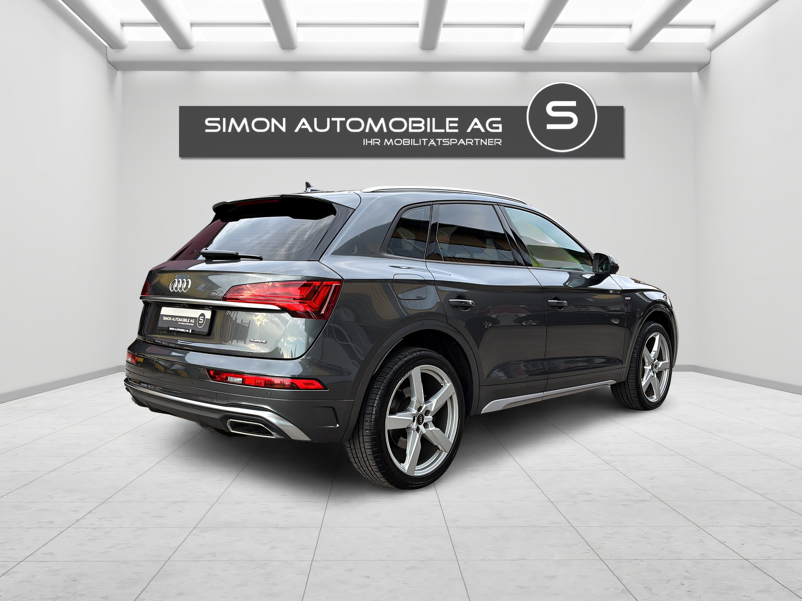 AUDI Q5 2.0 40 TDI S Line quattro S-Tronic-image-4