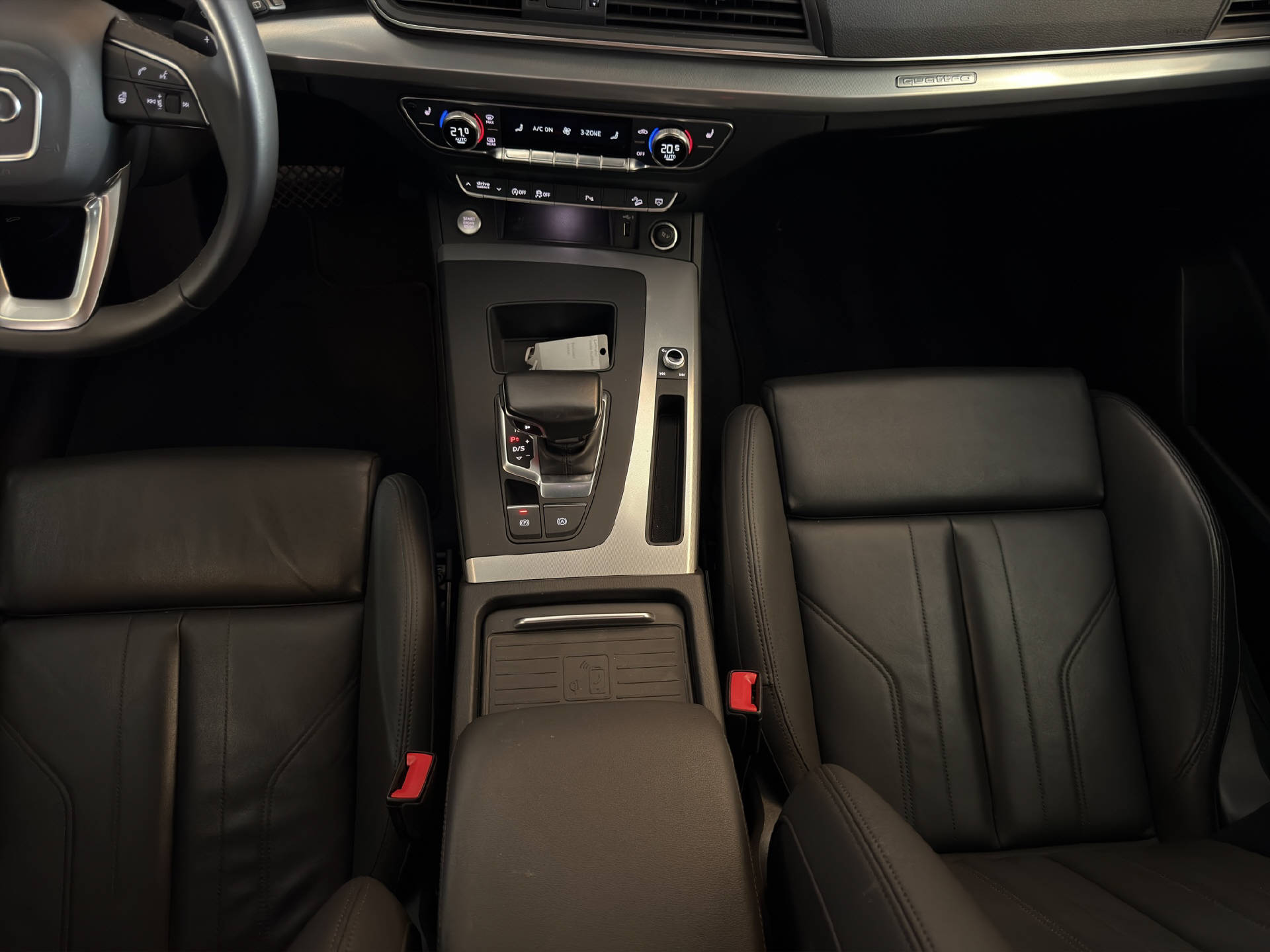 AUDI Q5 2.0 40 TDI S Line quattro S-Tronic-image-13