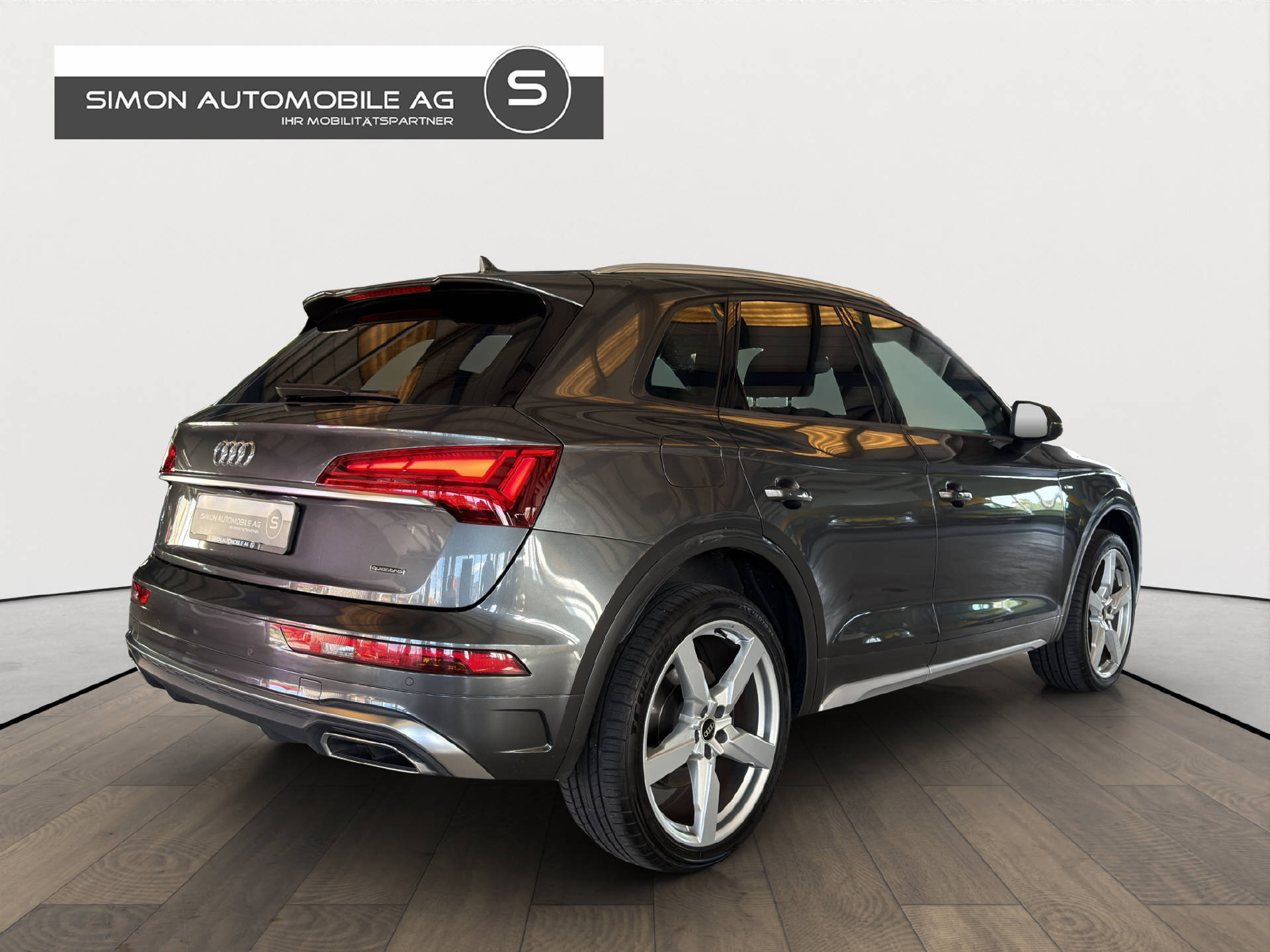AUDI Q5 2.0 40 TDI S Line quattro S-Tronic-image-5