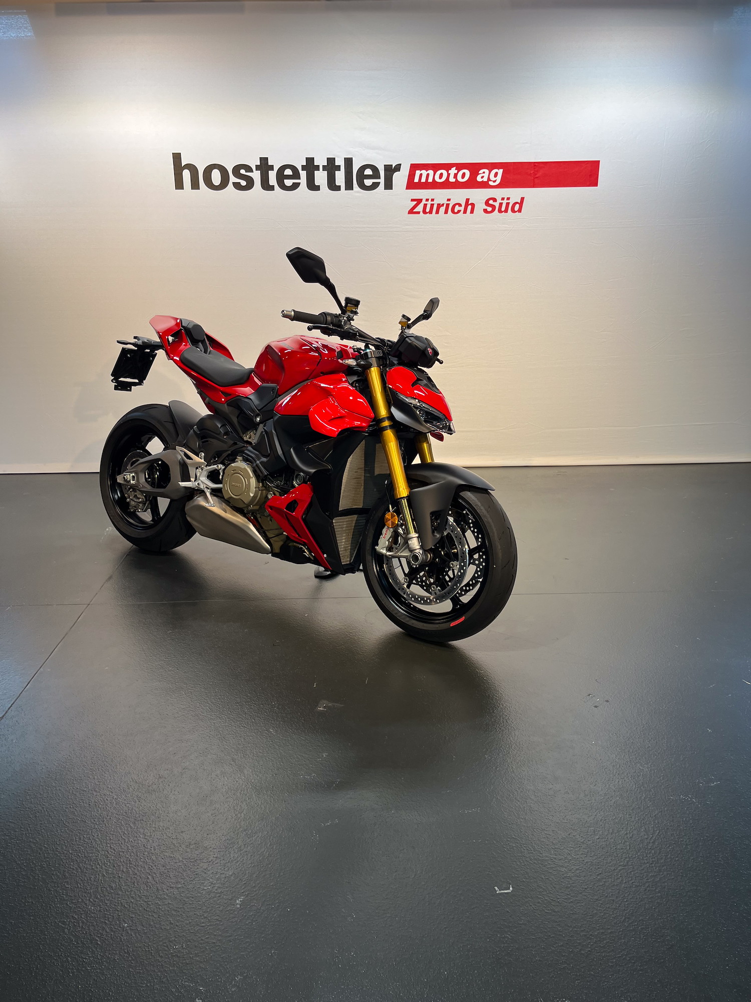 DUCATI Streetfighter V4 S (63)-showroom-element-1