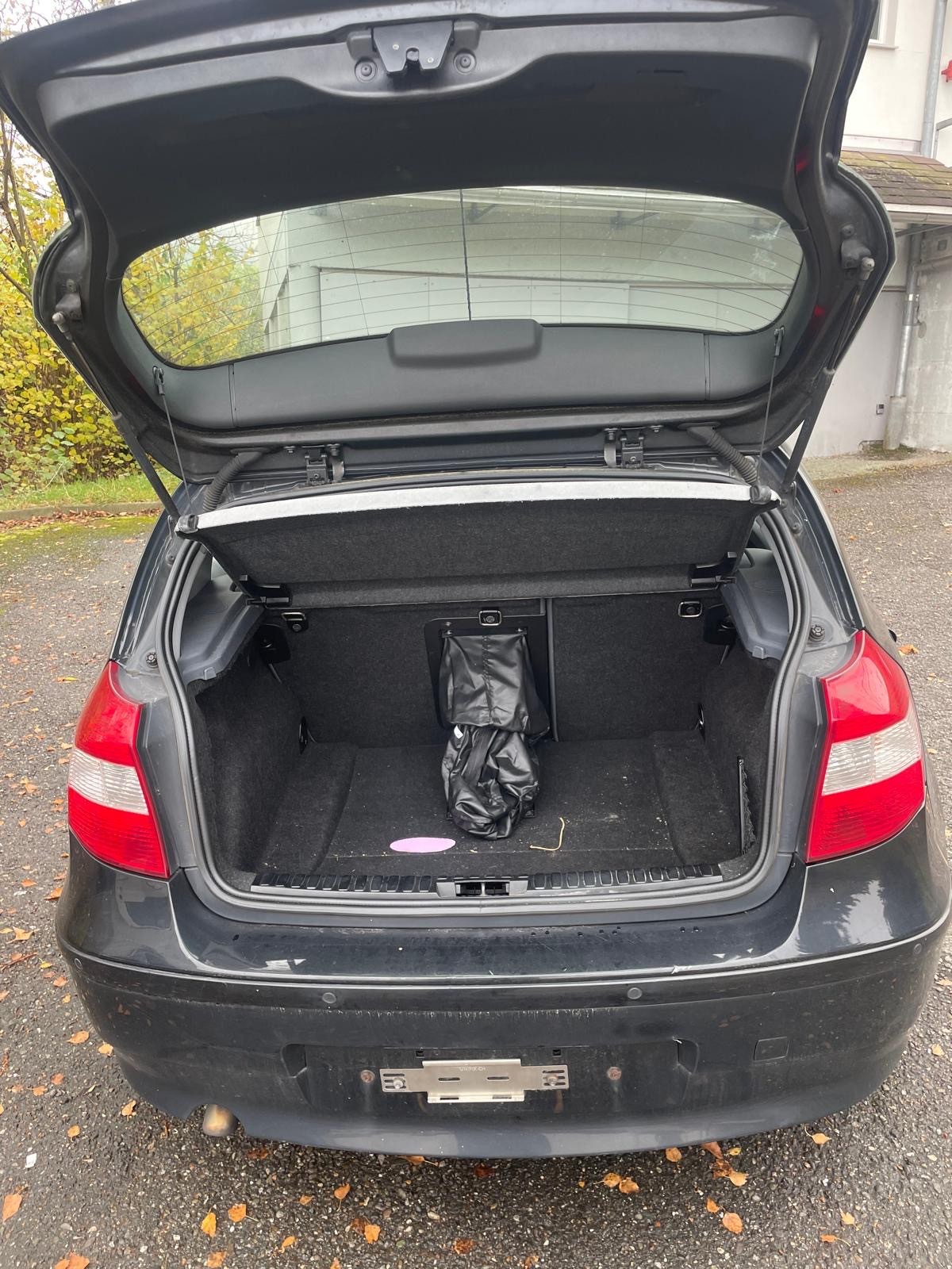 BMW 120d-image-1