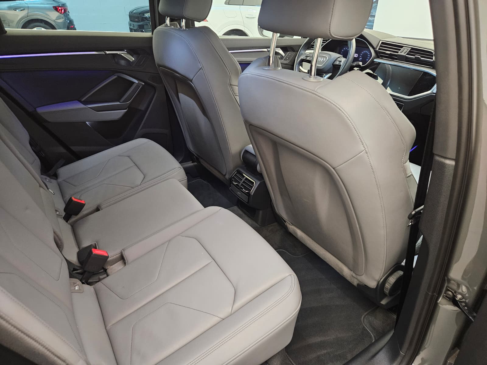 AUDI Q3 Sportback 45 TFSI S line quattro S-tronic-image-13