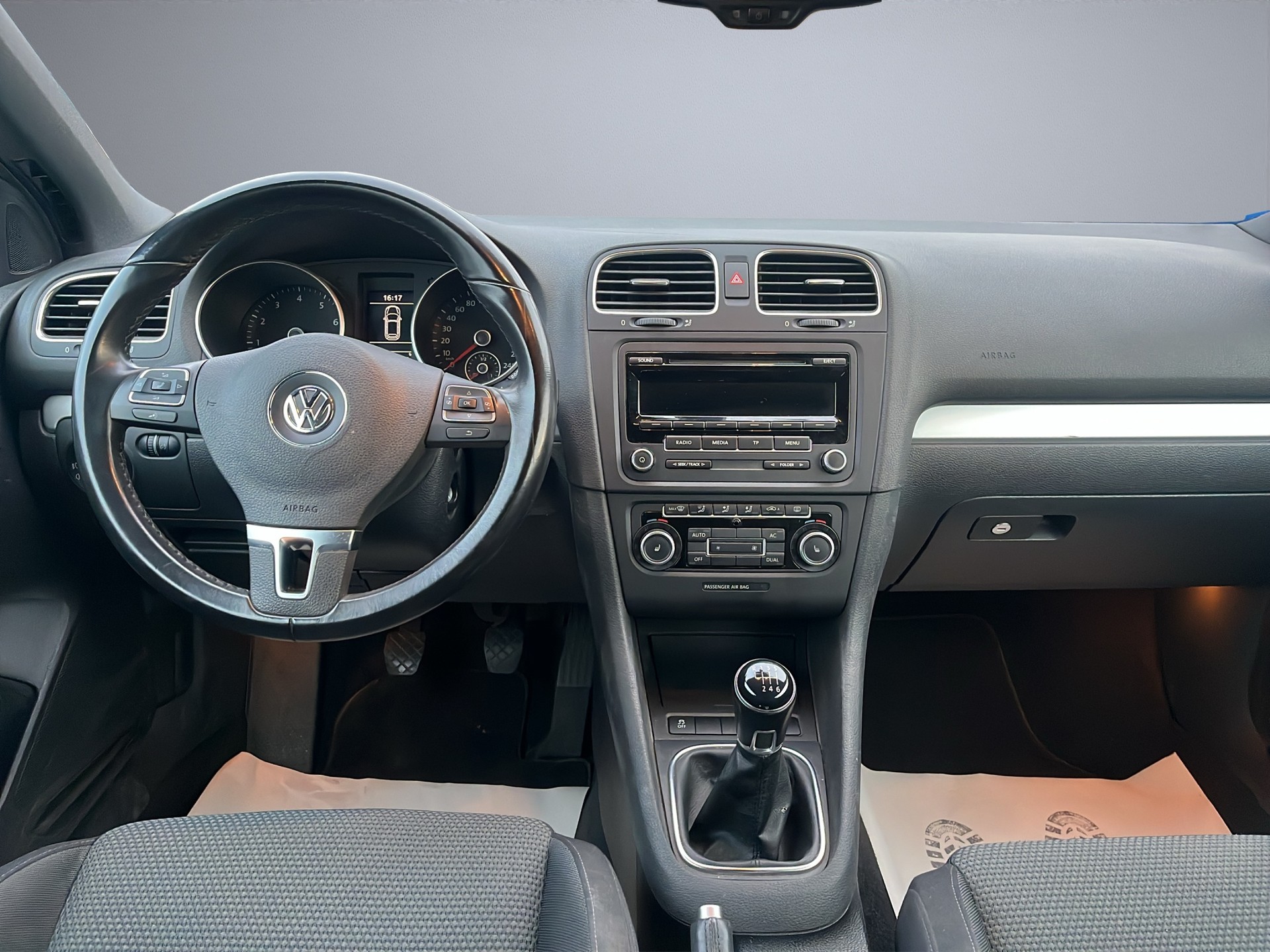 VW Golf Cabrio 1.4 TSI-image-9