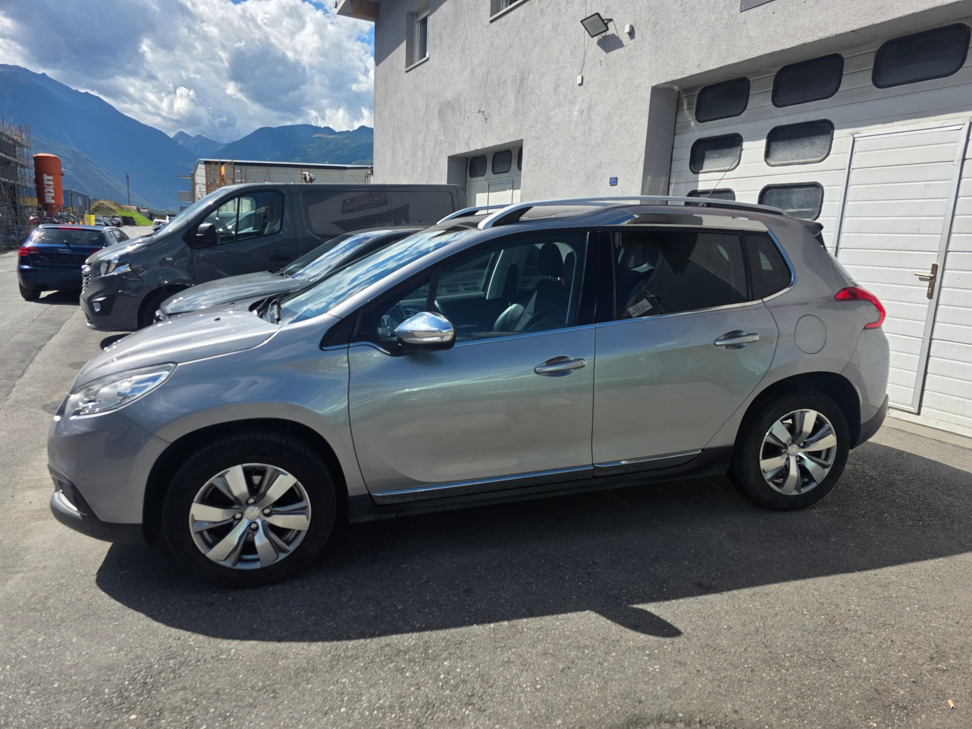 PEUGEOT 2008 1.6 VTI Active Automatic-showroom-element-1