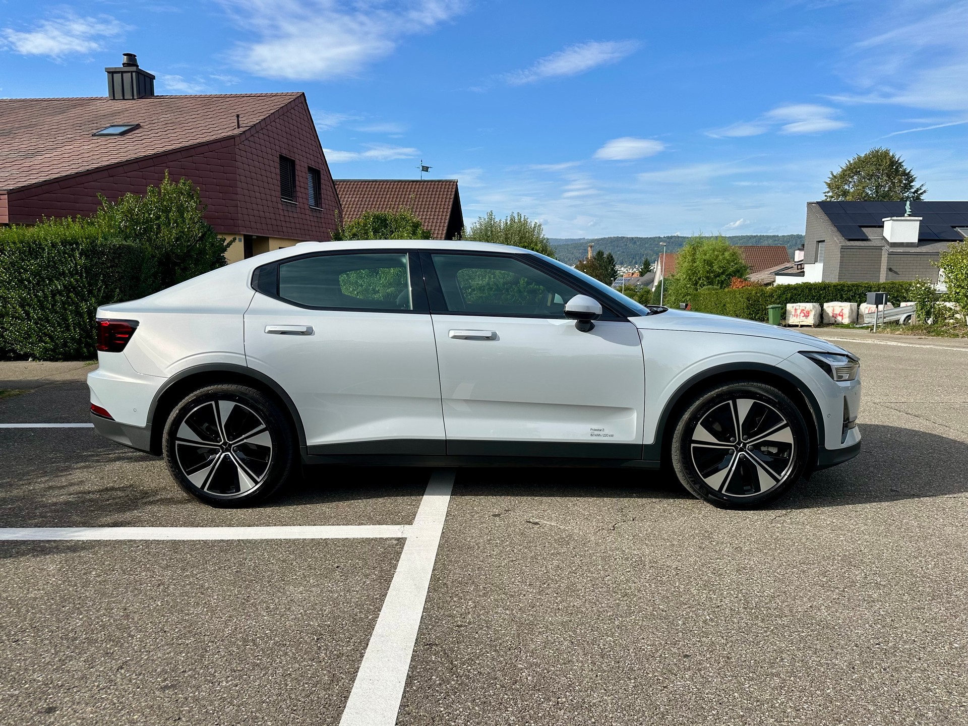 POLESTAR Polestar 2 Long Range Single Plus Pack 82kWh-image-1