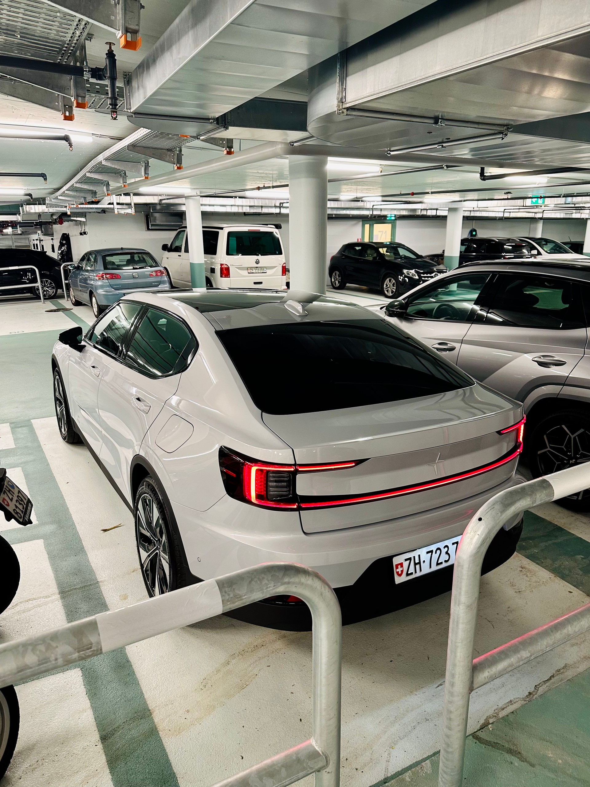 POLESTAR Polestar 2 Long Range Single Plus Pack 82kWh-image-1
