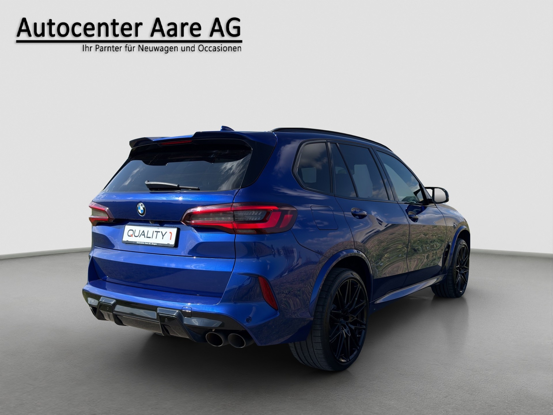 BMW X5M Competition Steptronic Competition MARINA BAY BLAU METALLIC-image-7