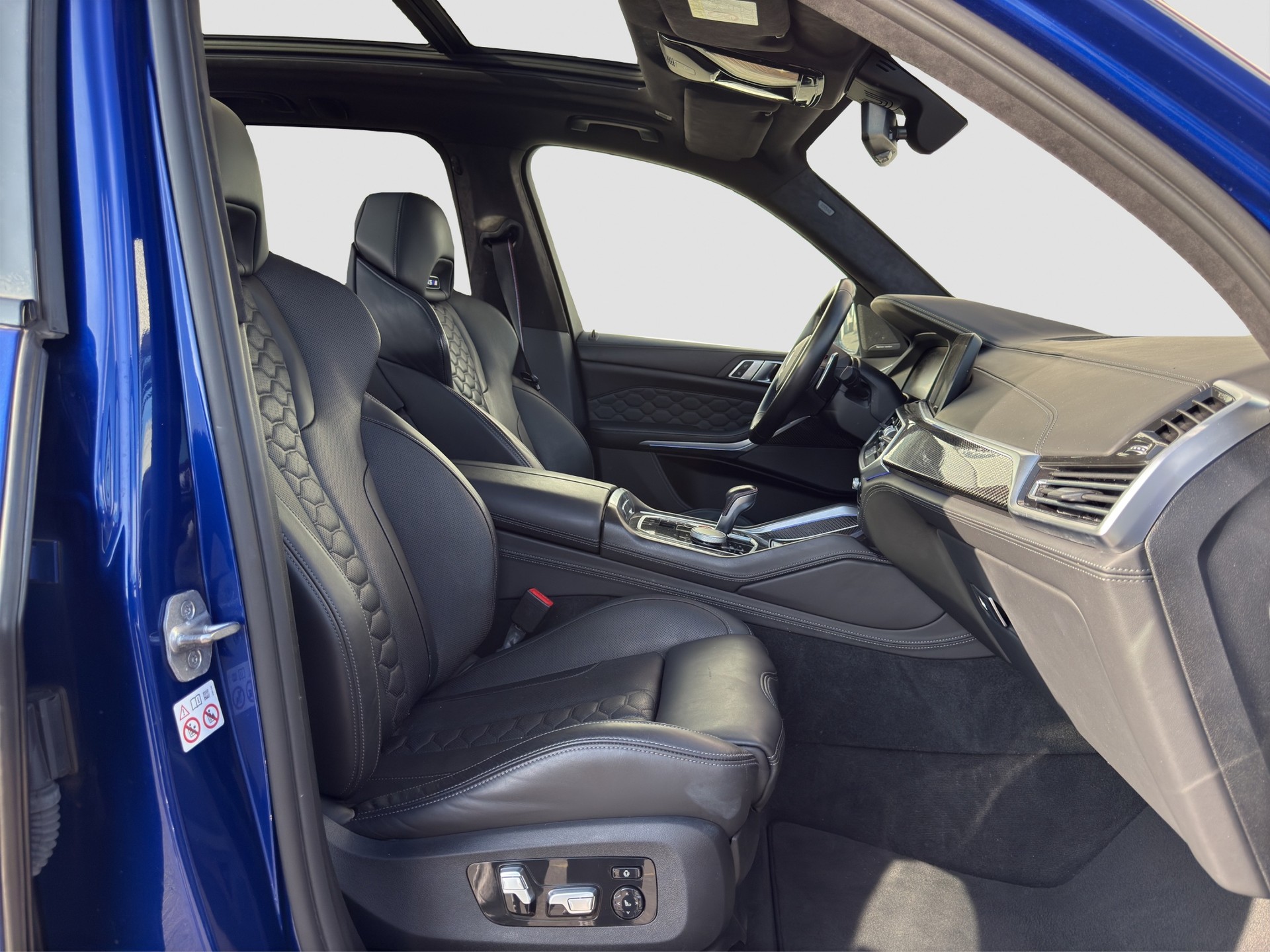 BMW X5M Competition Steptronic Competition MARINA BAY BLAU METALLIC-image-15