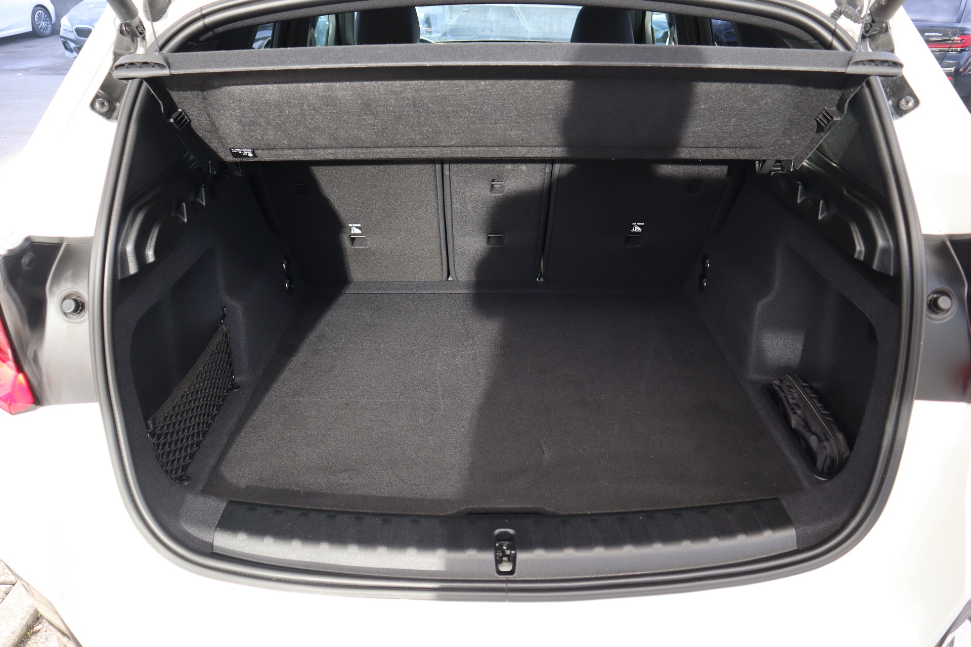 BMW X1 xDrive 23d 48V M Sportpaket Panoramaglasdach 4x4 Euro 6-image-13