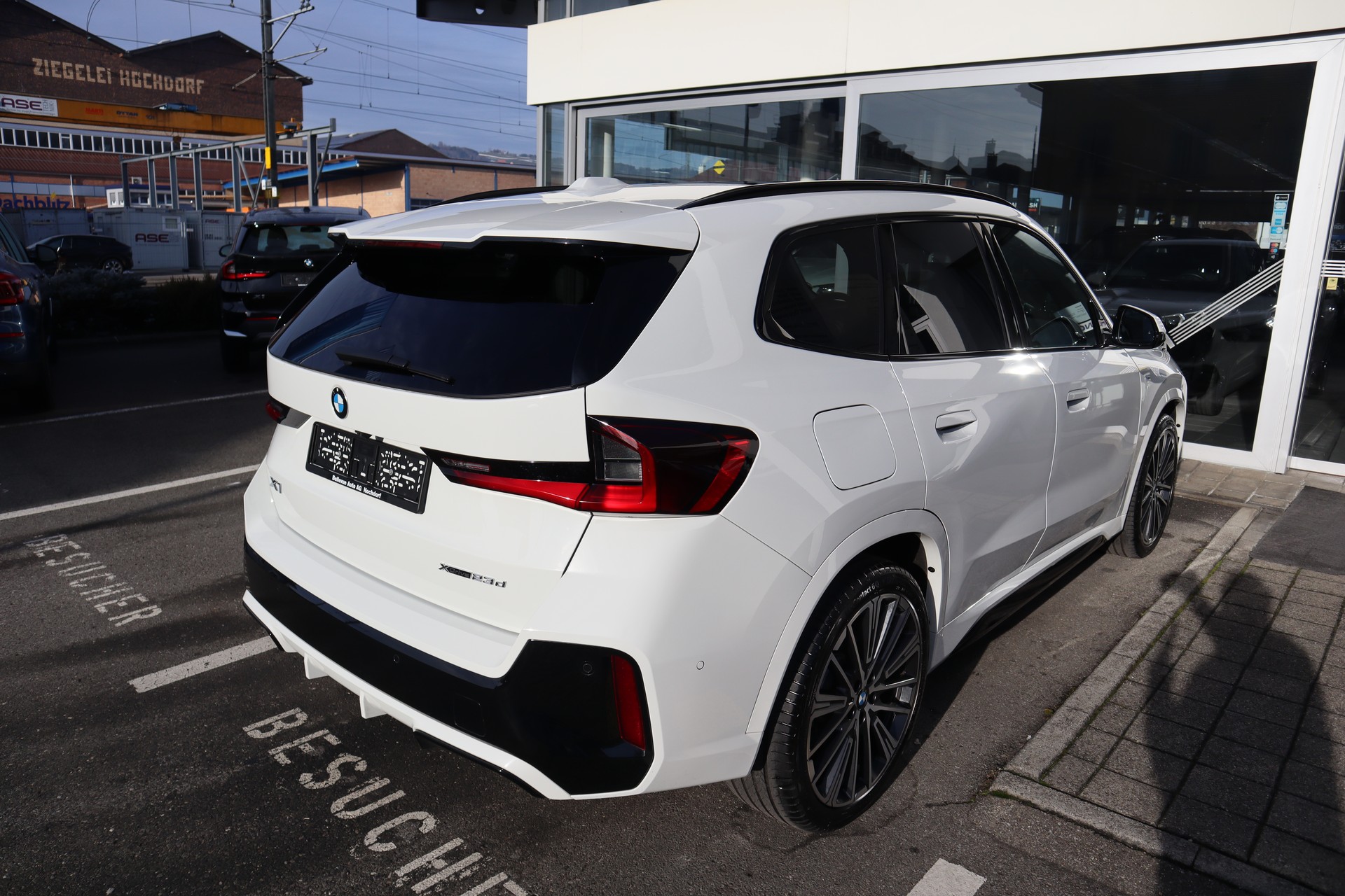 BMW X1 xDrive 23d 48V M Sportpaket Panoramaglasdach 4x4 Euro 6-image-3