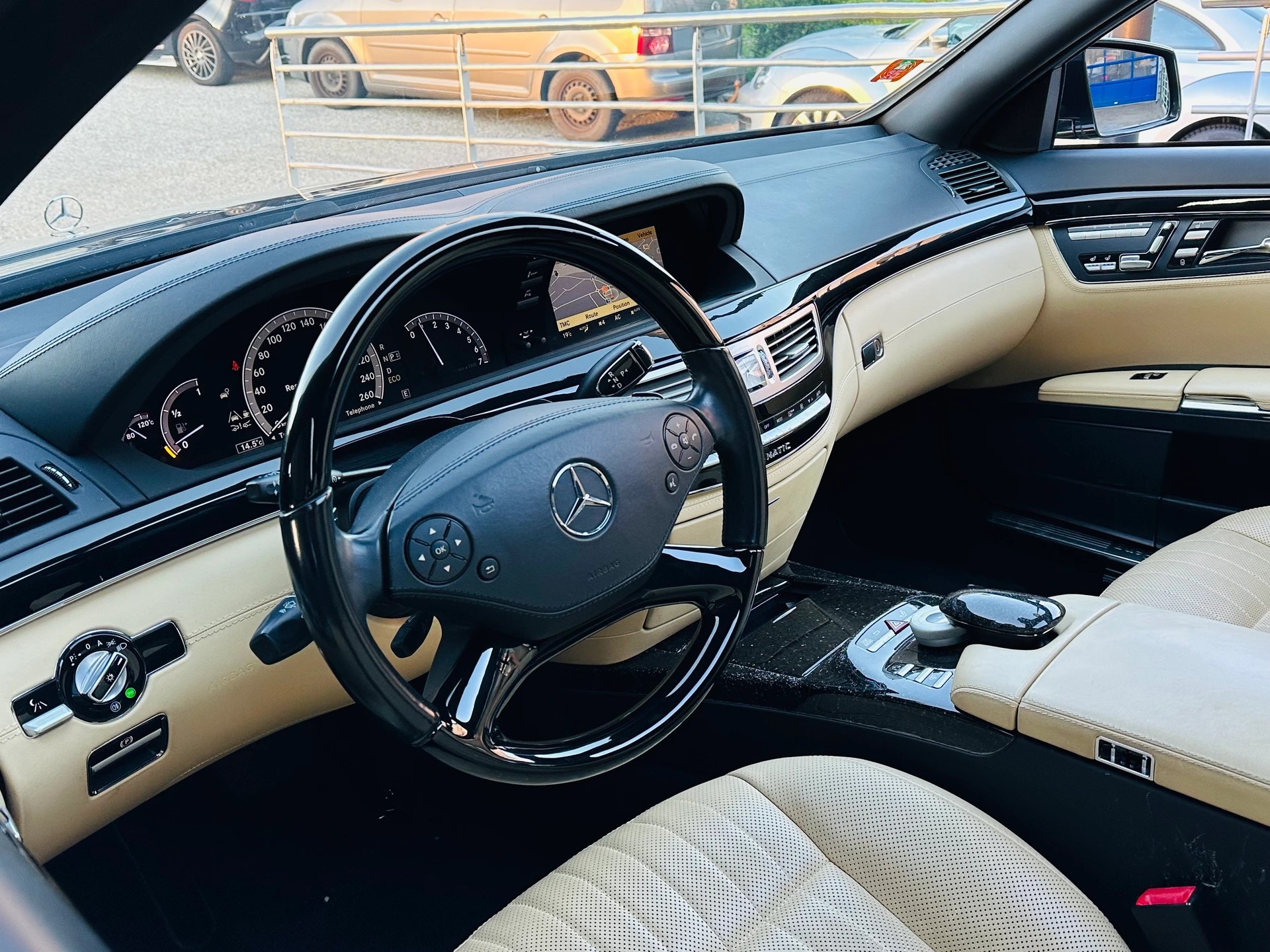 MERCEDES-BENZ S 500 L BlueEfficiency SS 4Matic 7G-Tronic-image-8