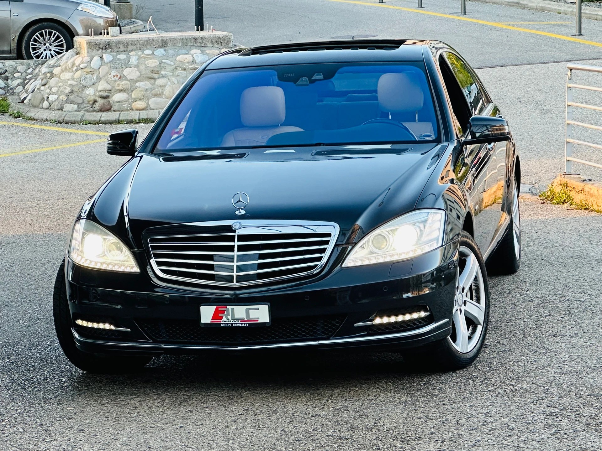 MERCEDES-BENZ S 500 L BlueEfficiency SS 4Matic 7G-Tronic-image-2