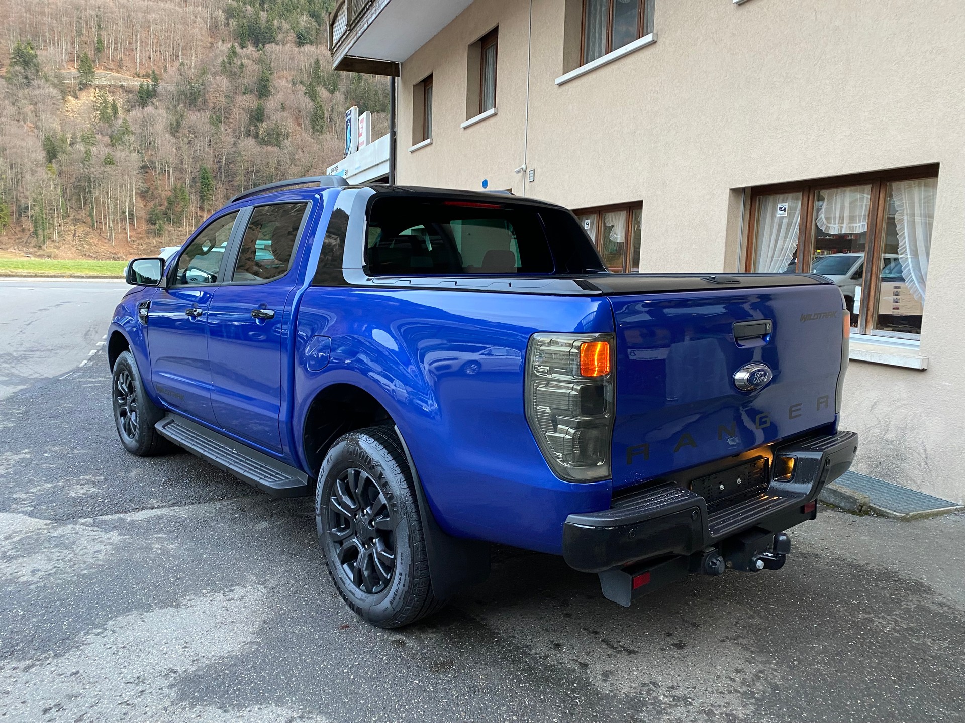 FORD Ranger Wildtrak 3.2 TDCi 4x4 A-image-8