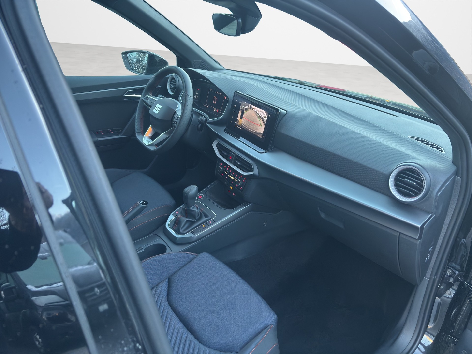 SEAT Arona 1.5 Eco TSI FR DSG-image-13
