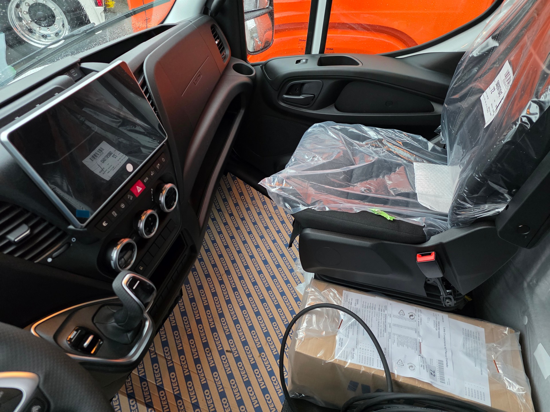 IVECO 35 S 18H A8-image-12