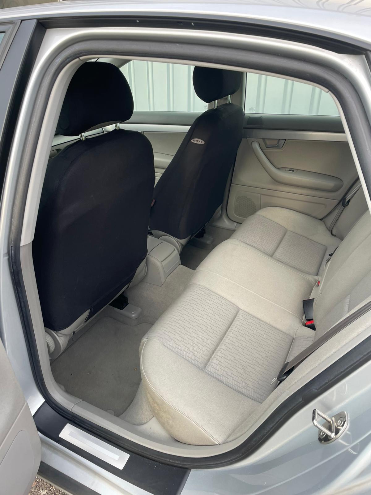 AUDI A4 Limousine 2.0-image-6