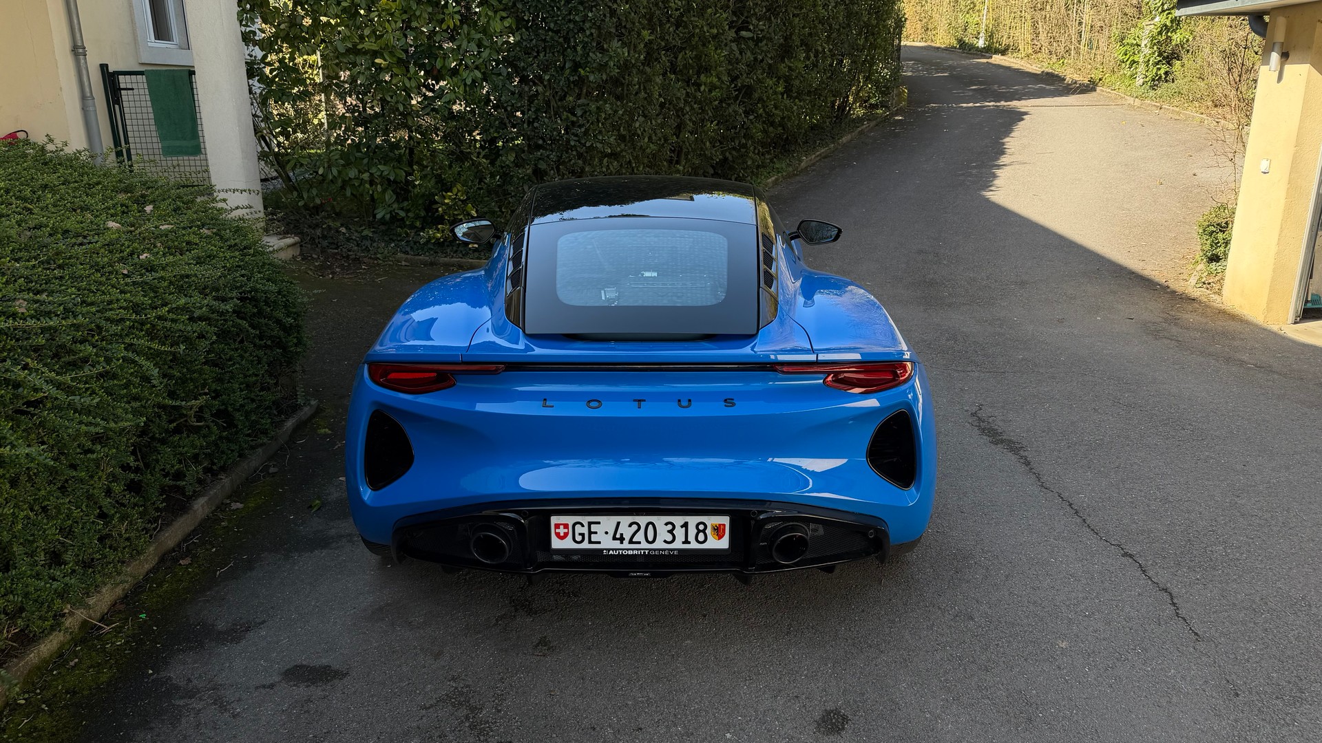 LOTUS Emira 3.5 V6 First Edition-image-5