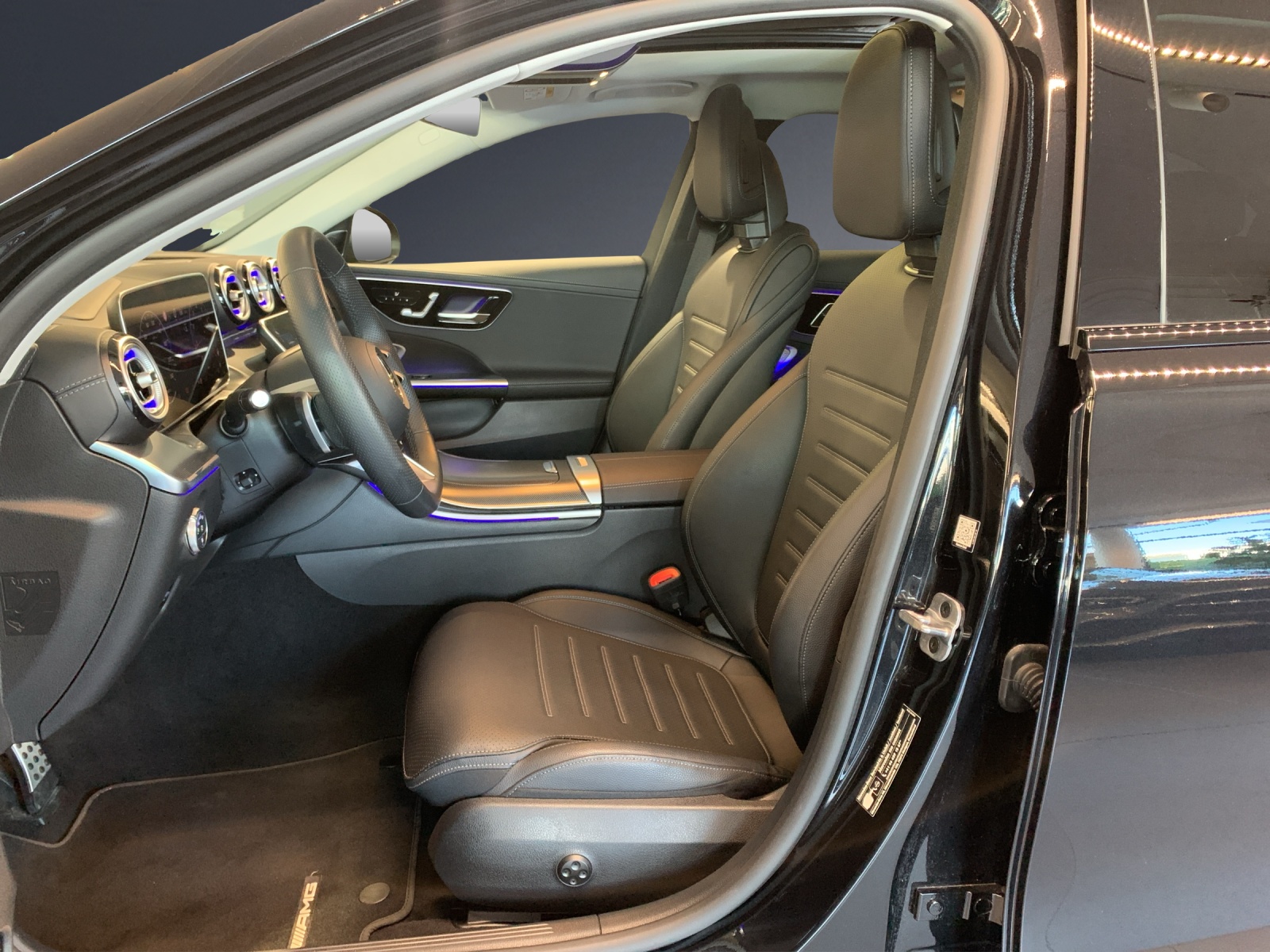 MERCEDES-BENZ C 200 T 4 Matic-image-6