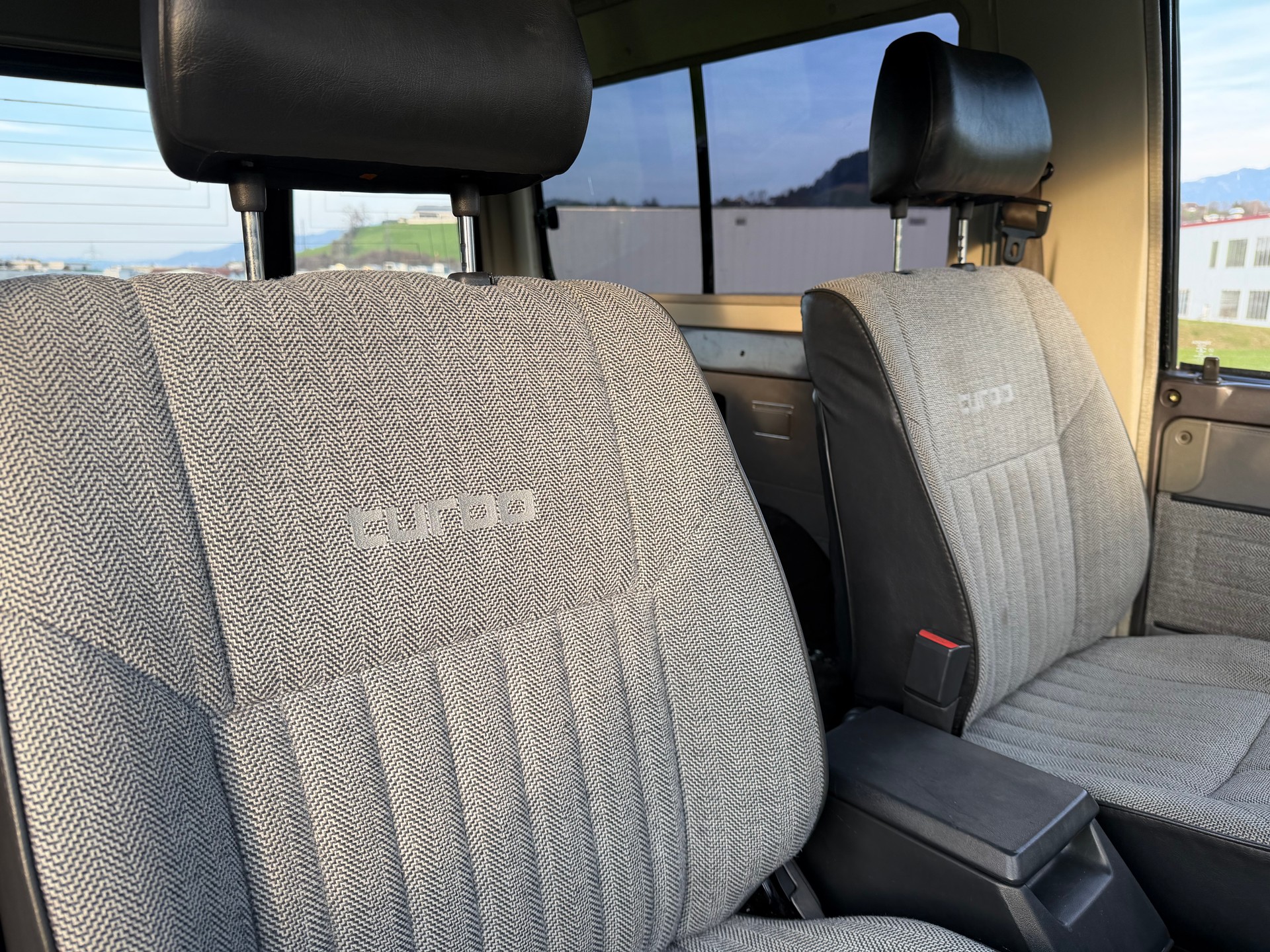 TOYOTA LJ 73 FRP-Top TD-image-13
