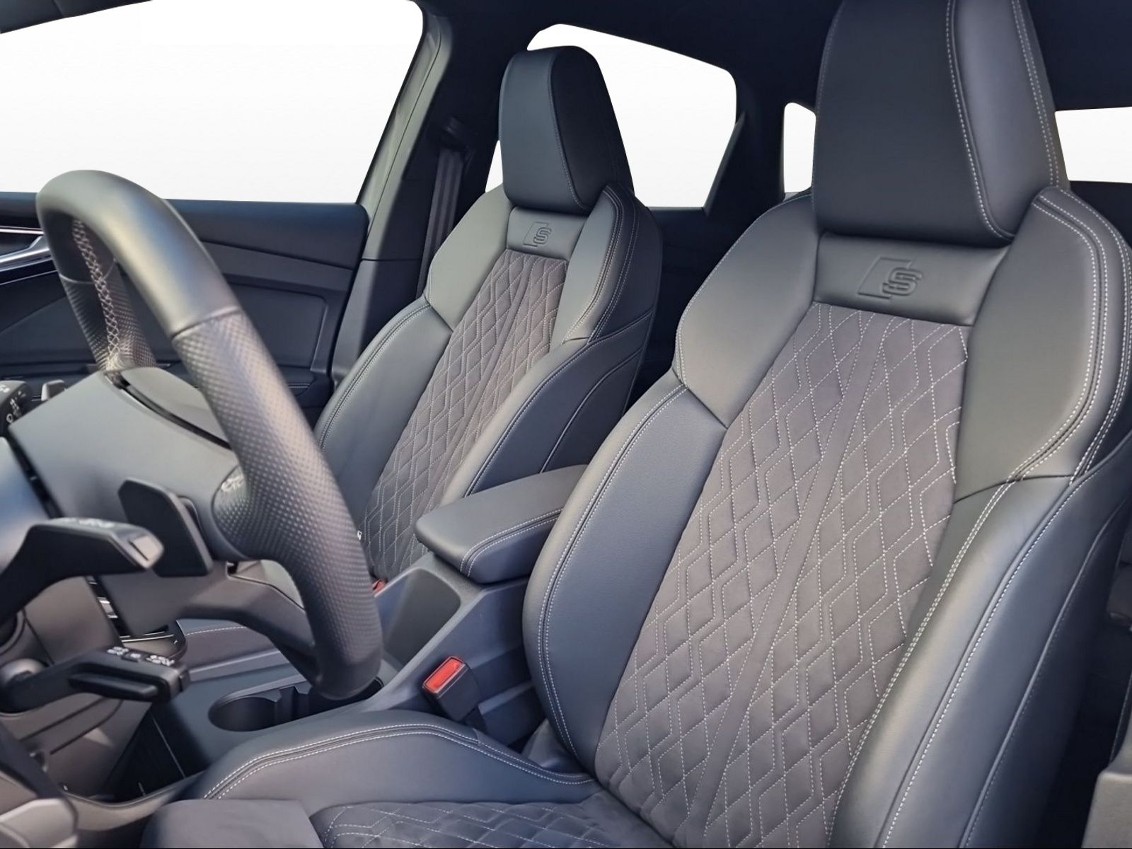 AUDI Q4 Sportback e-tron 40-image-7