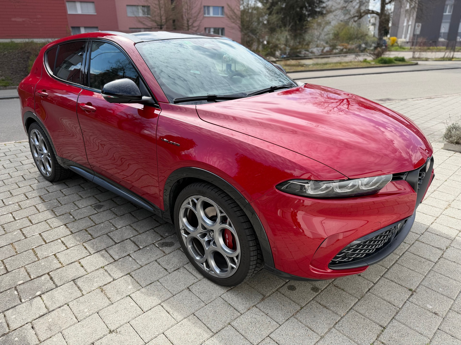 ALFA ROMEO Tonale 1.3 Plug-in-Hybrid Q4 Veloce Pack Premium Sky-image-2