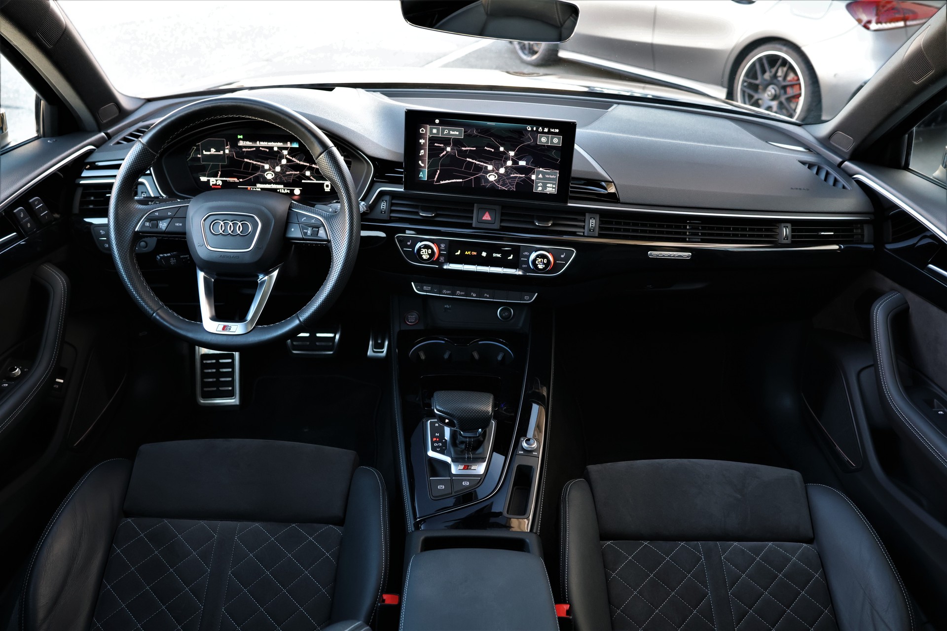 AUDI S4 Avant 3.0 TDI quattro tiptronic (CH) + 1.9T AHK-image-15