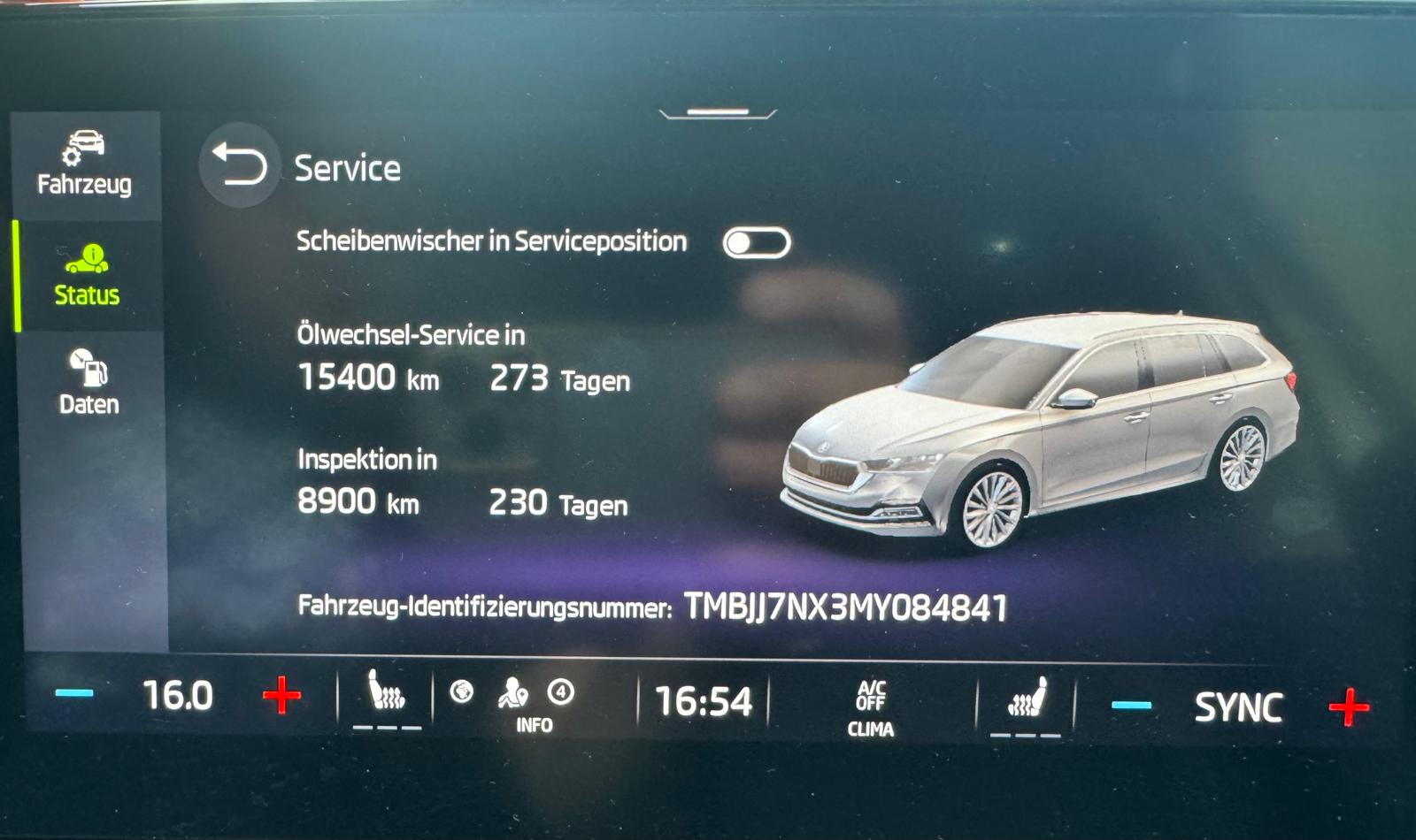 SKODA Octavia Combi 2.0 TDI DSG Ambition-image-14