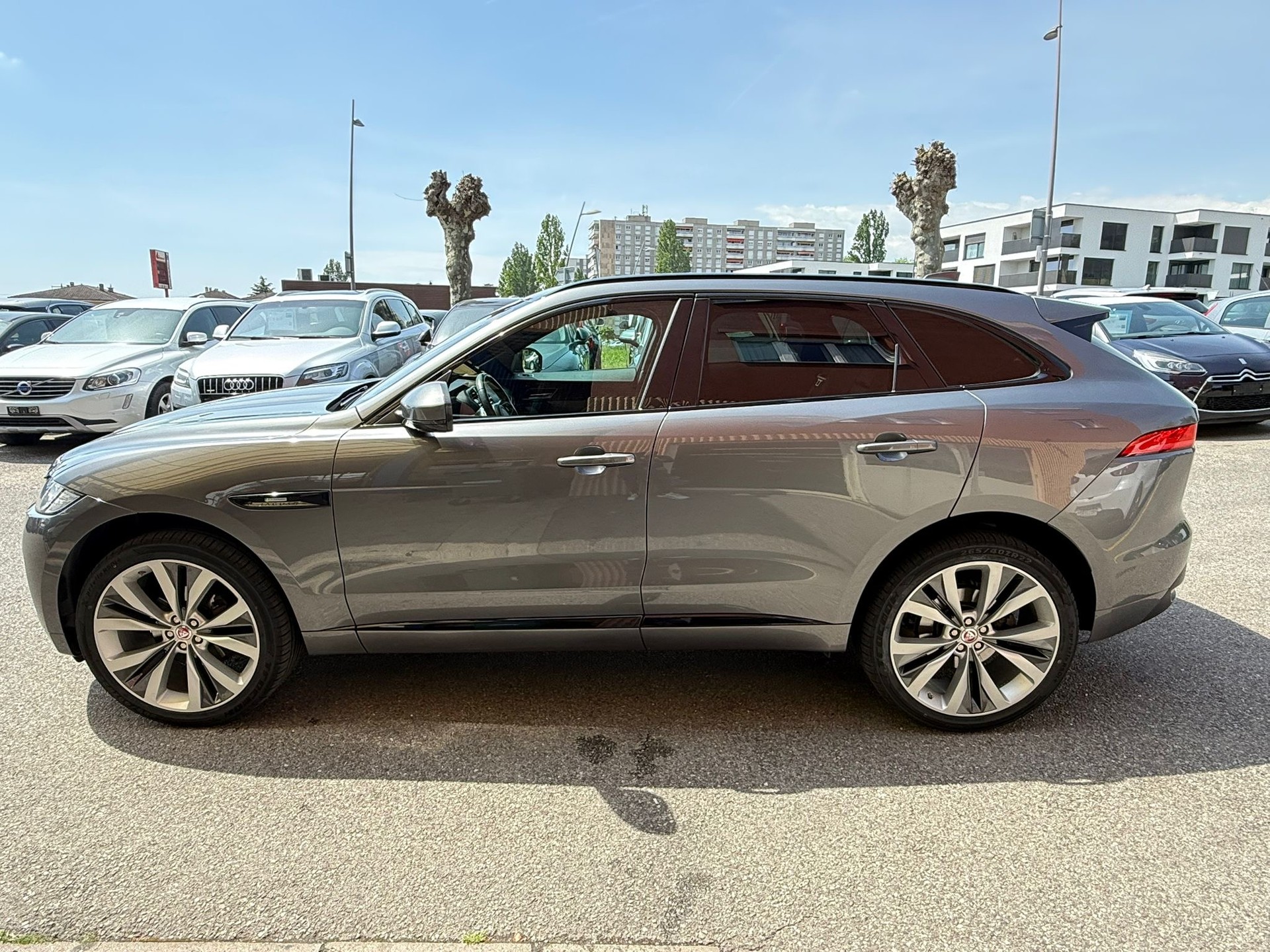 JAGUAR F-Pace 25d RSport Line AWD Automatique-image-6