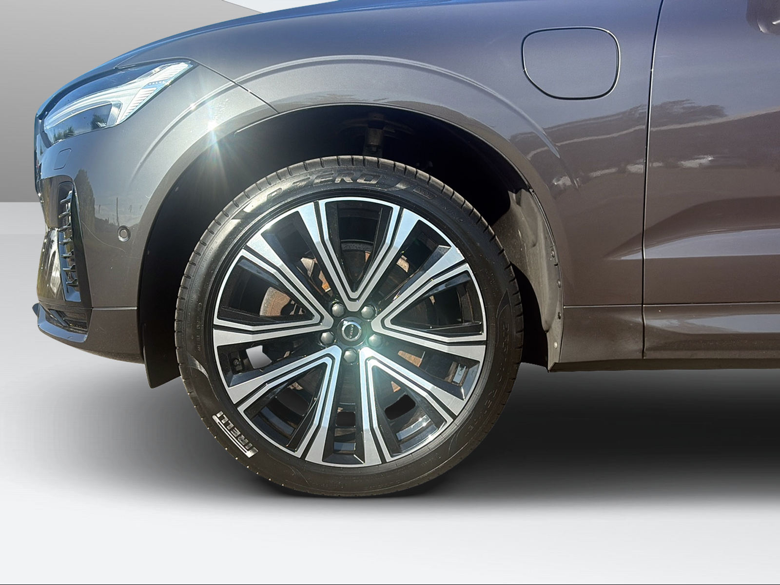 VOLVO XC60 2.0 T8 TE R-Design eAWD-image-8
