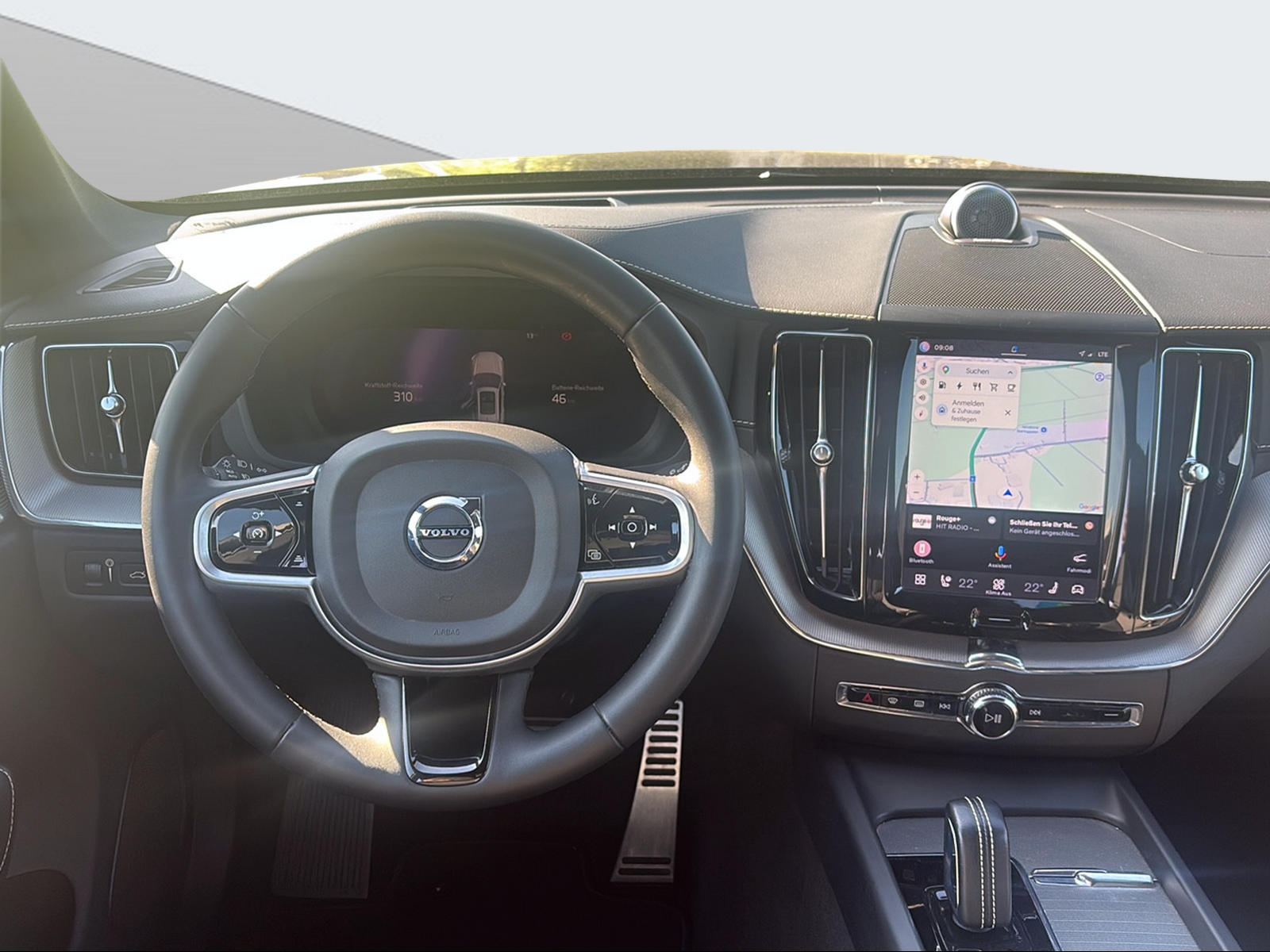 VOLVO XC60 2.0 T8 TE R-Design eAWD-image-12