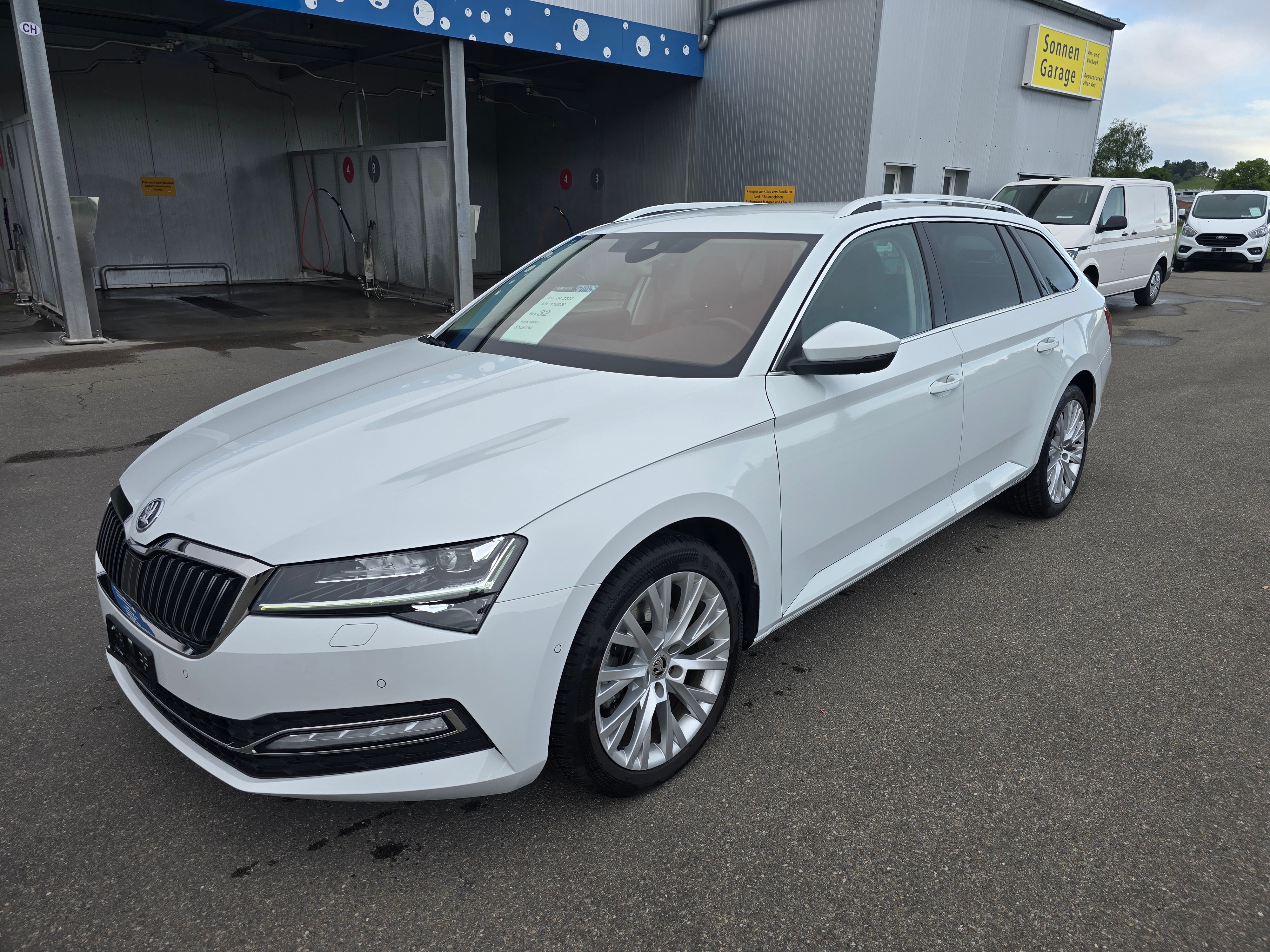 Car photo