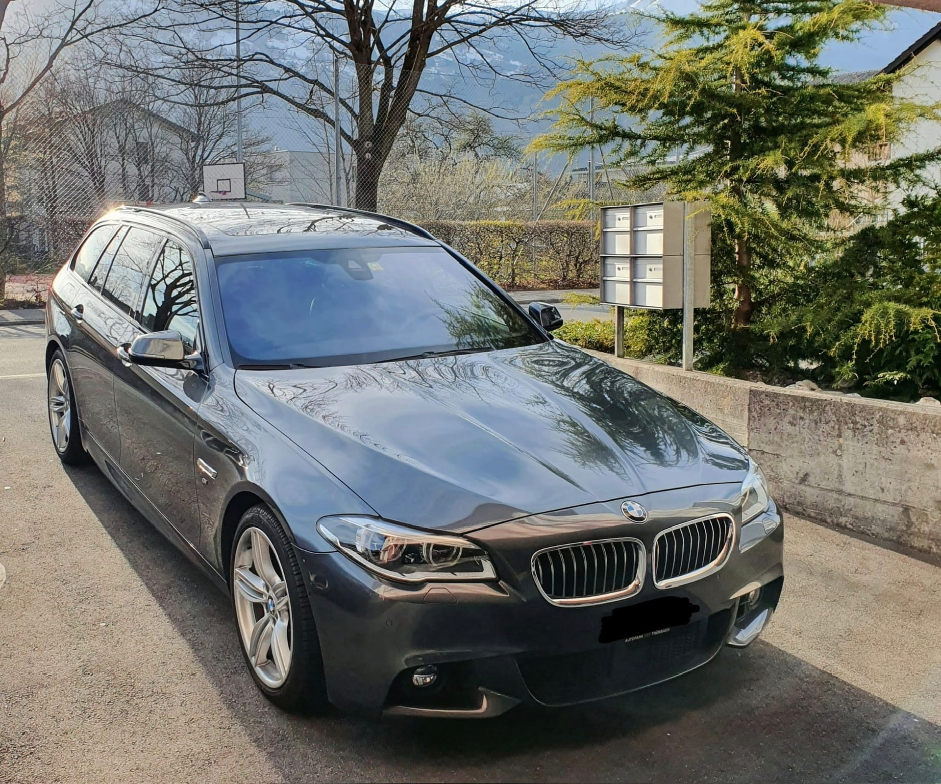 BMW 530d xDrive-image-0